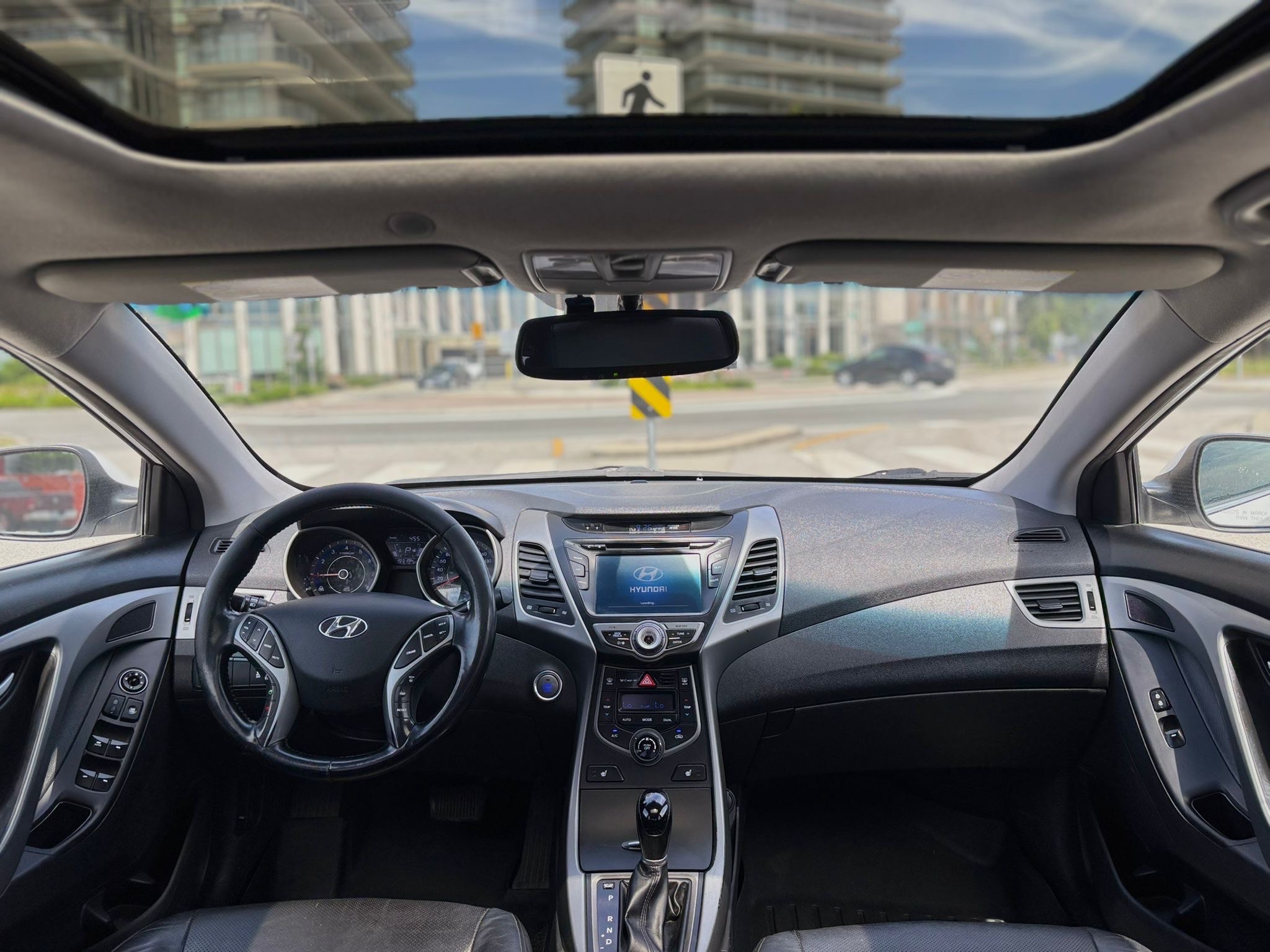 /canwestautoinc/2015-Hyundai-Elantra-29480060006939945.jpg