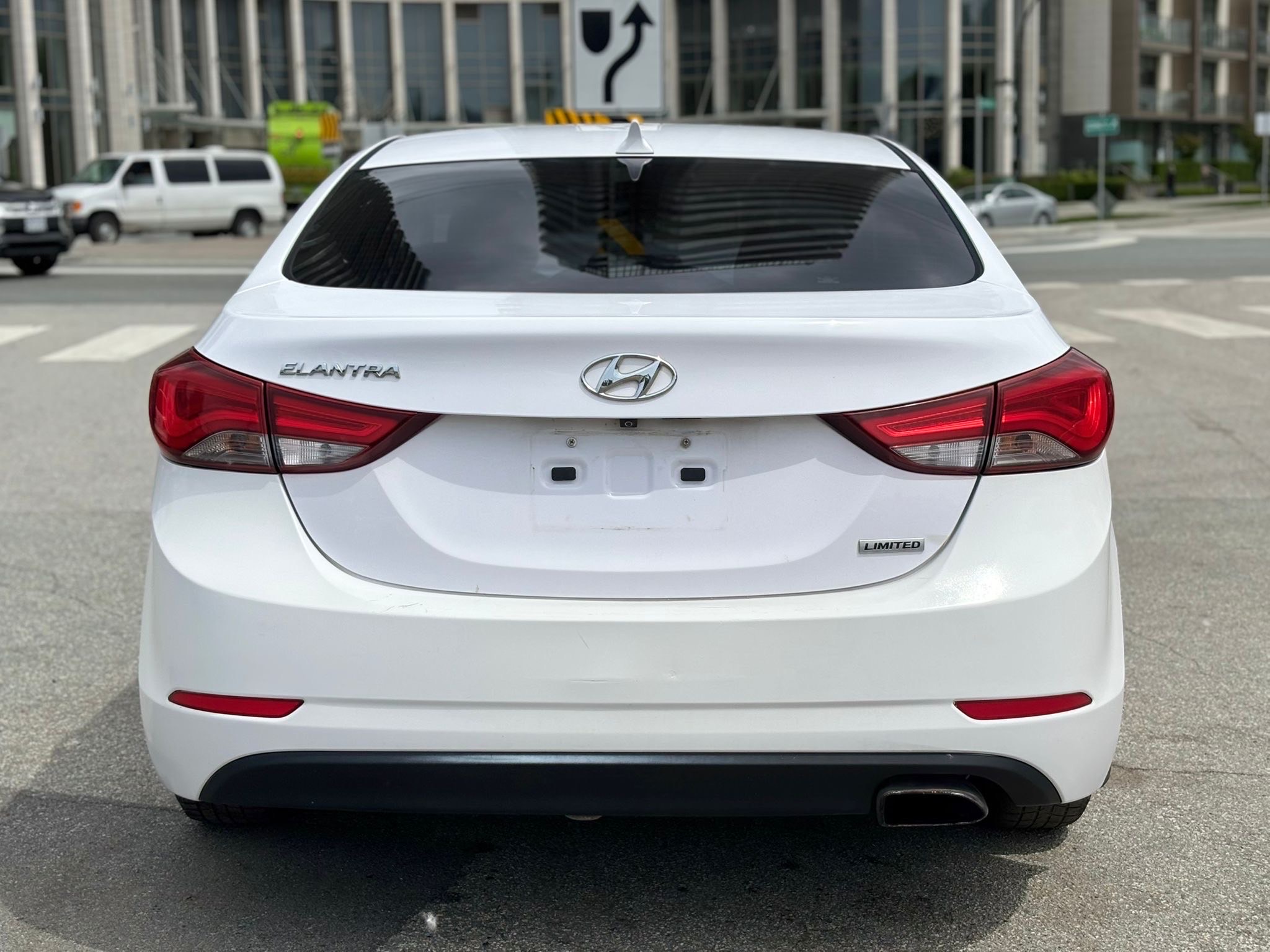 /canwestautoinc/2015-Hyundai-Elantra-5313801569334375.jpg
