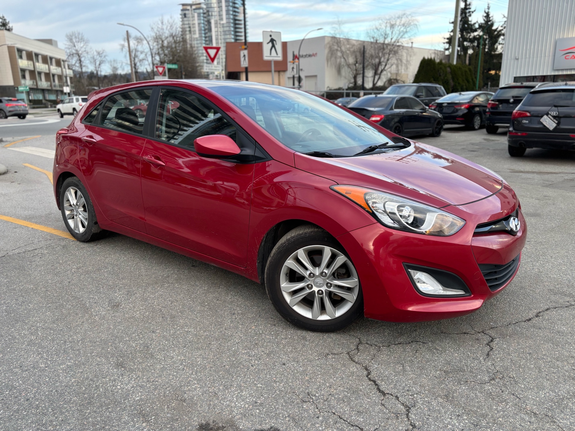 /canwestautoinc/2015-Hyundai-ElantraGT-19972401134020878.jpg