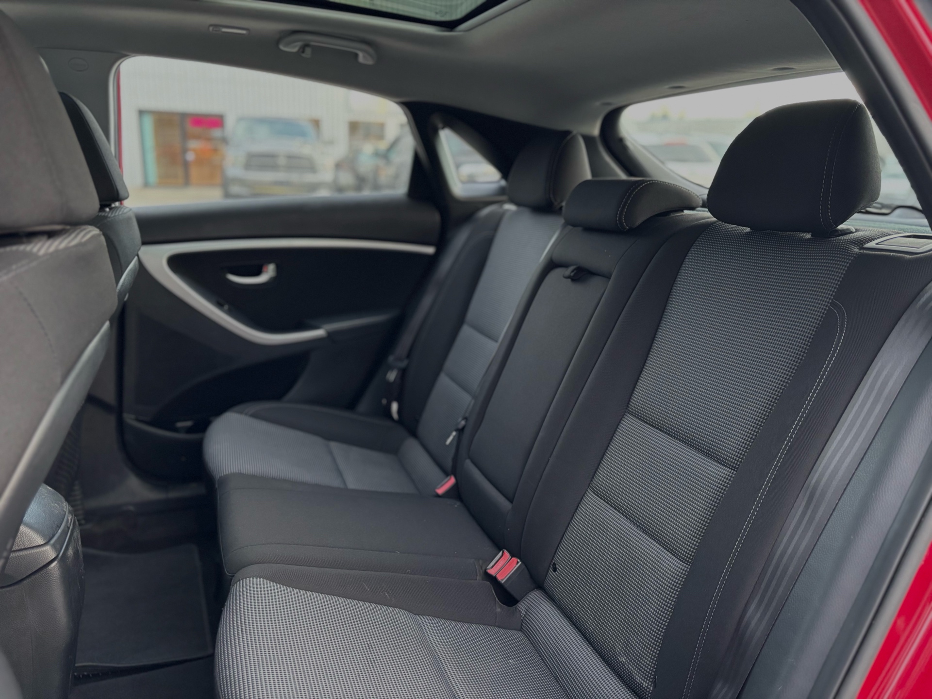 /canwestautoinc/2015-Hyundai-ElantraGT-4998051394230154.jpg