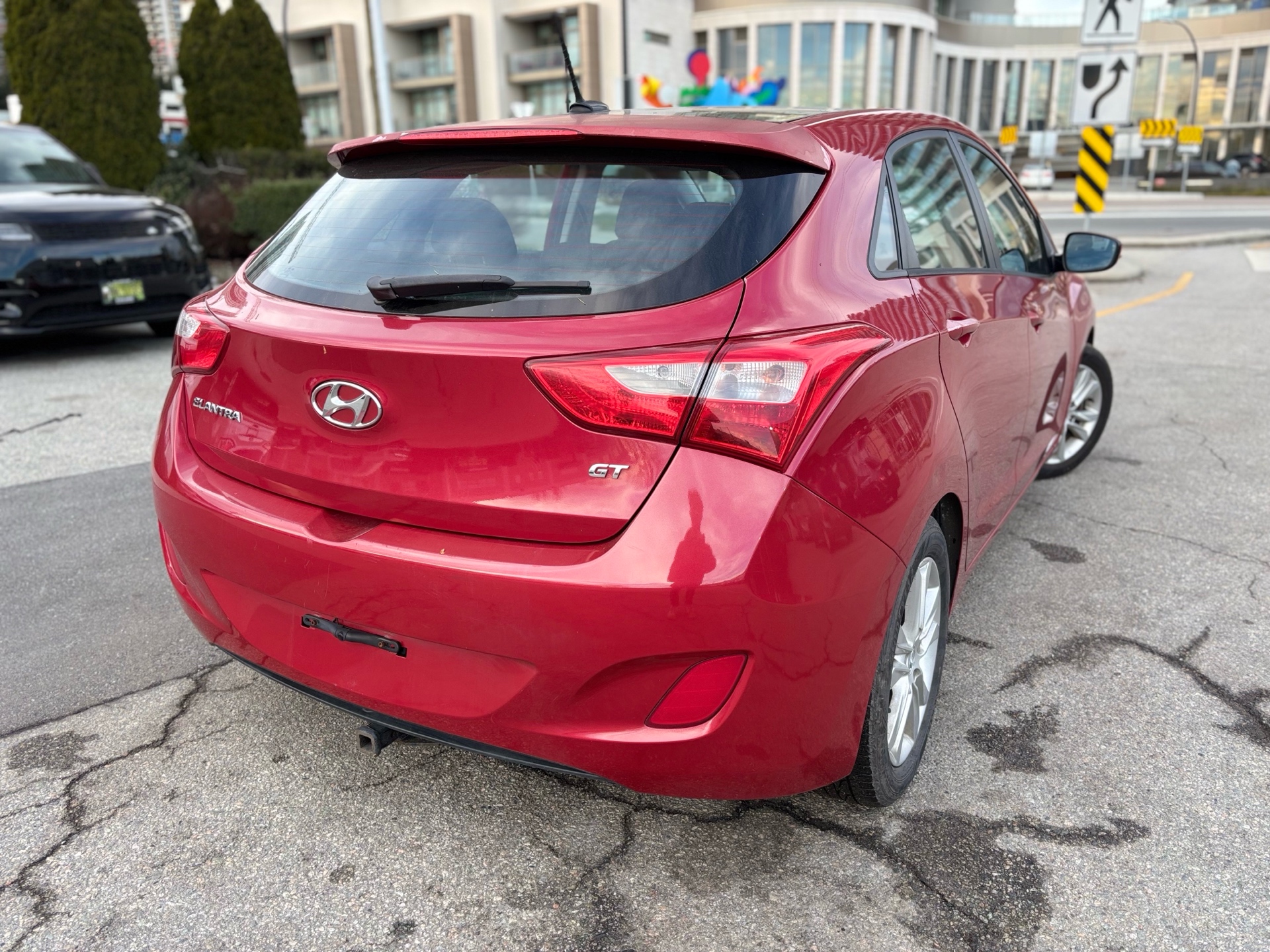 /canwestautoinc/2015-Hyundai-ElantraGT-7025975656449439.jpg