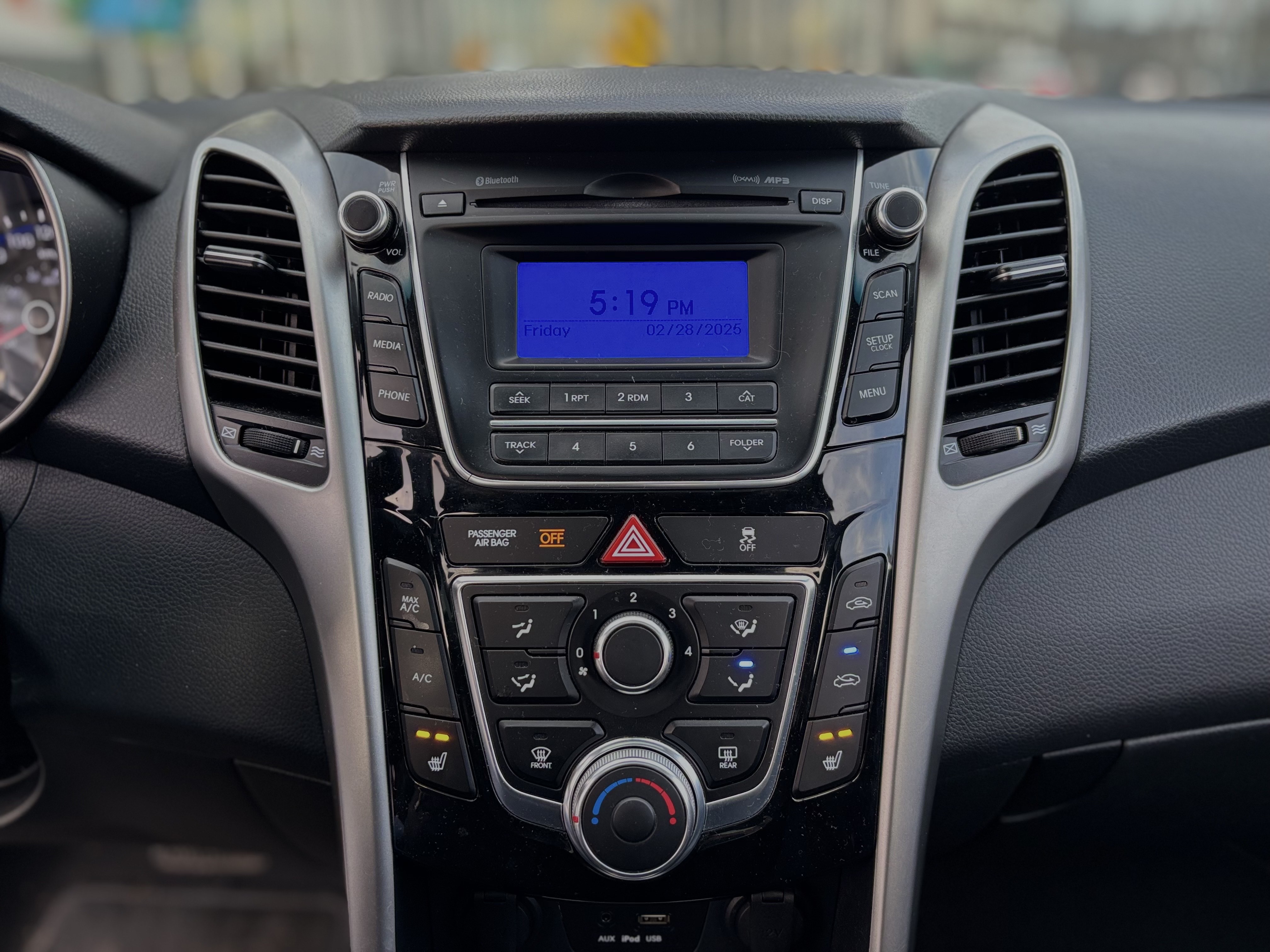 /canwestautoinc/2015-Hyundai-ElantraGT-9363875424221741.jpg
