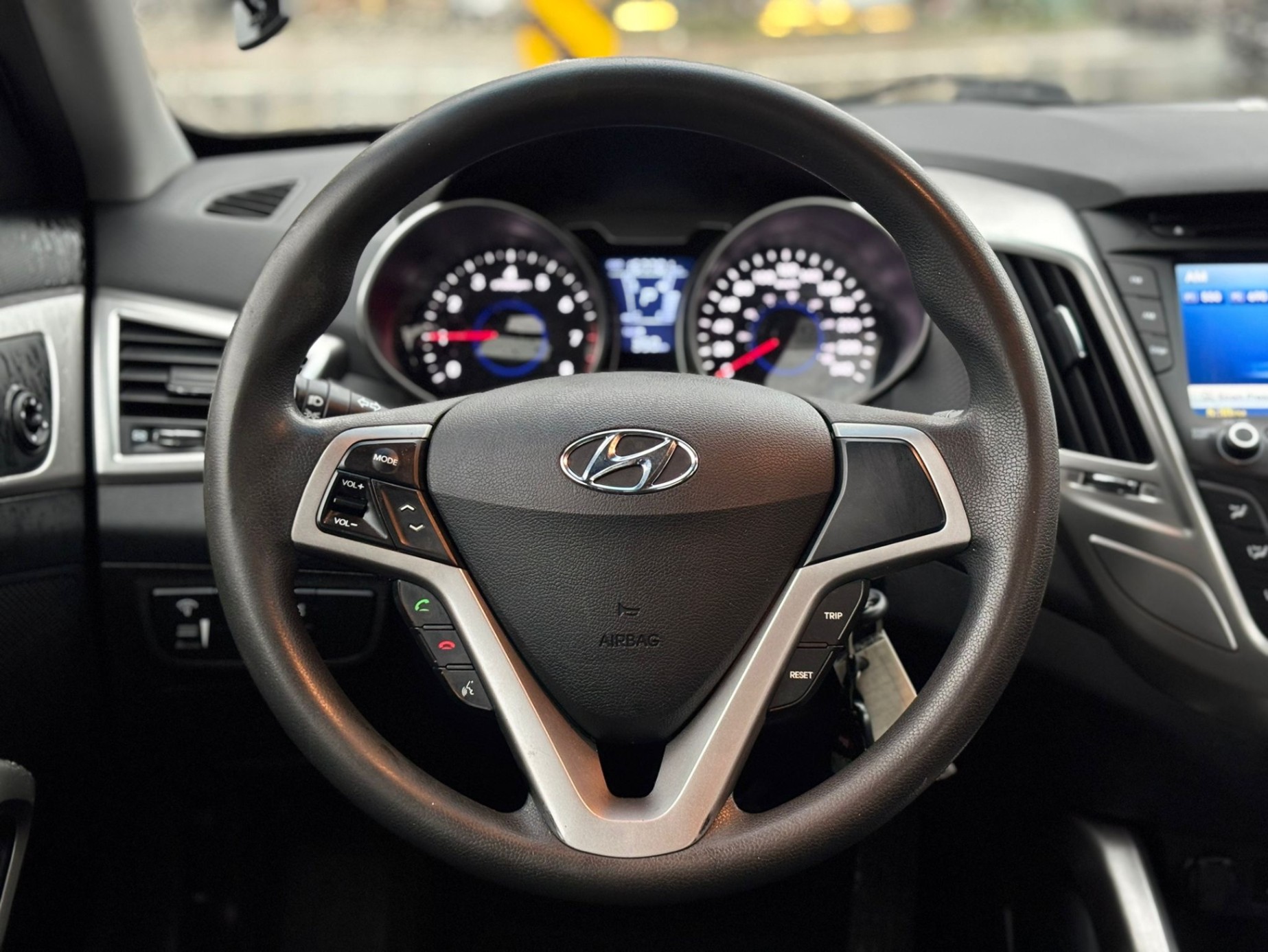 /canwestautoinc/2015-Hyundai-Veloster-49448983528158297.jpg