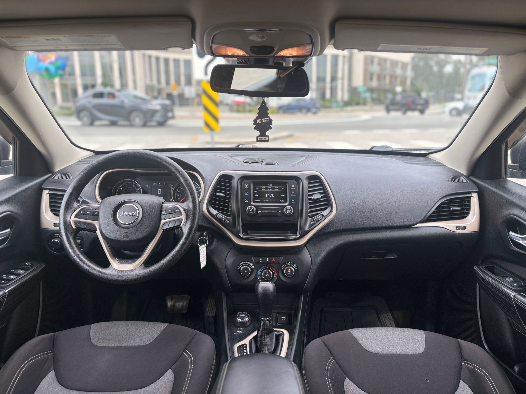 /canwestautoinc/2015-Jeep-Cherokee-2062415949232721.jpg