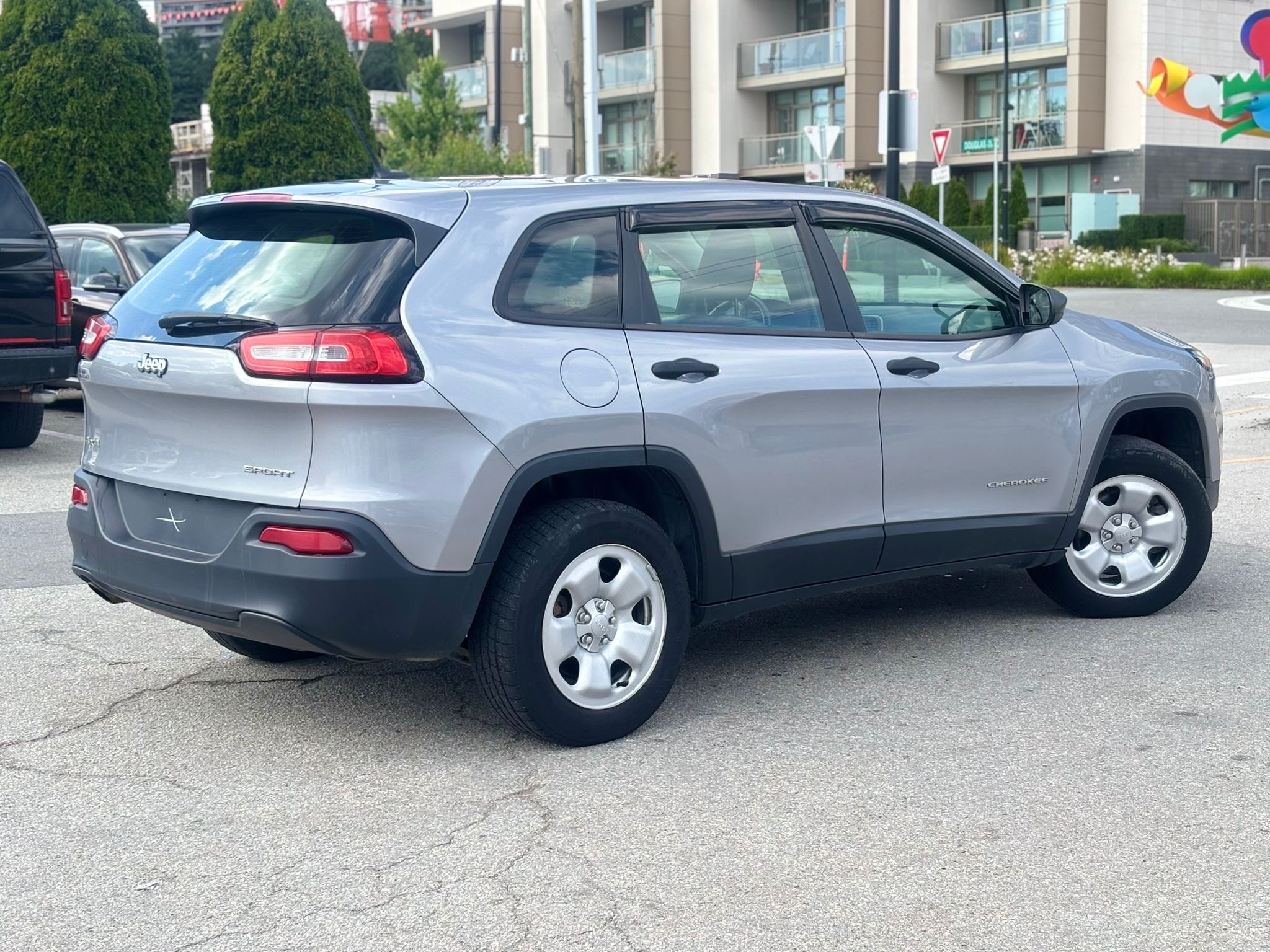 /canwestautoinc/2015-Jeep-Cherokee-28481119010587985.jpg