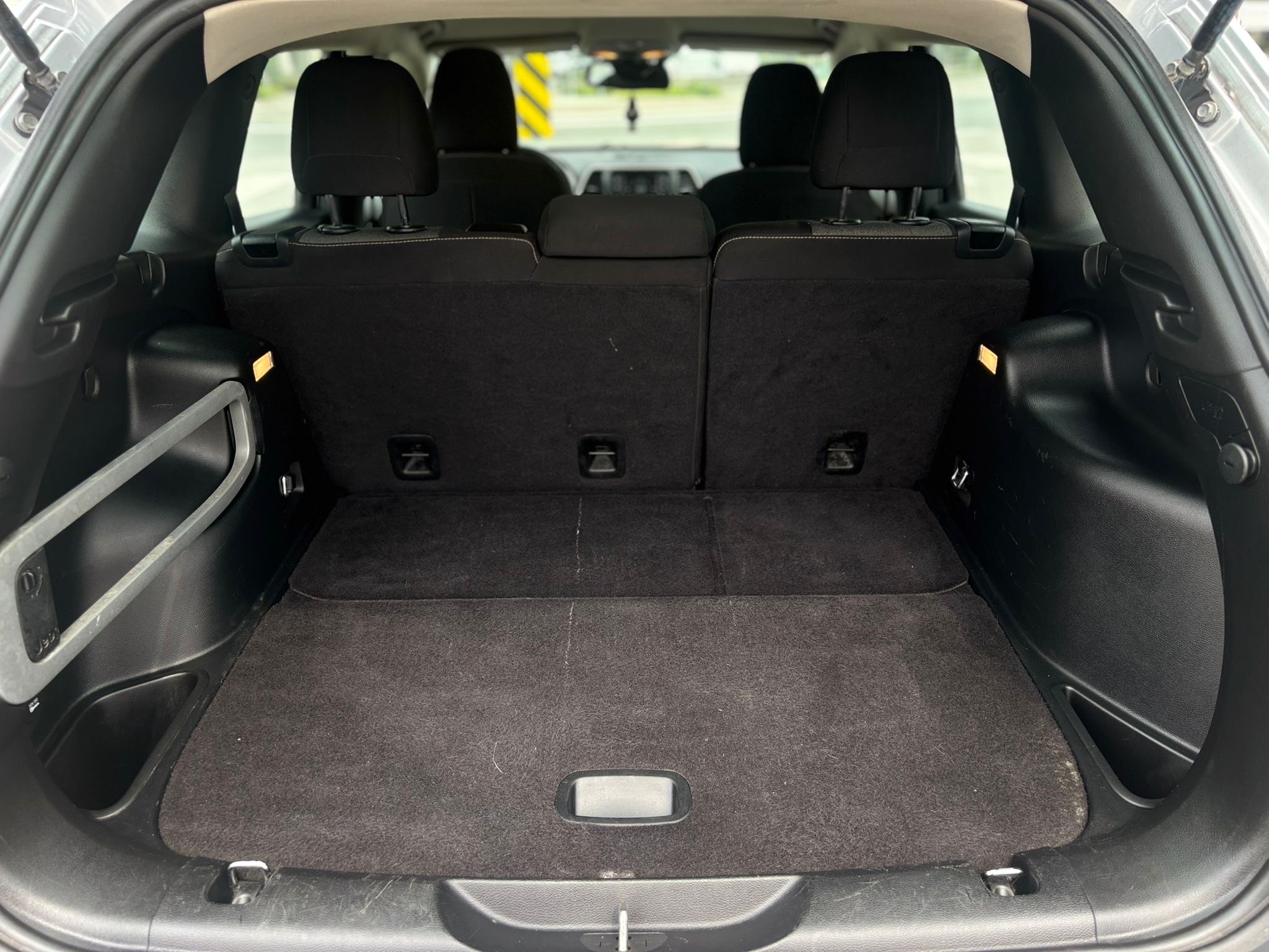 /canwestautoinc/2015-Jeep-Cherokee-34245087240980054.jpg