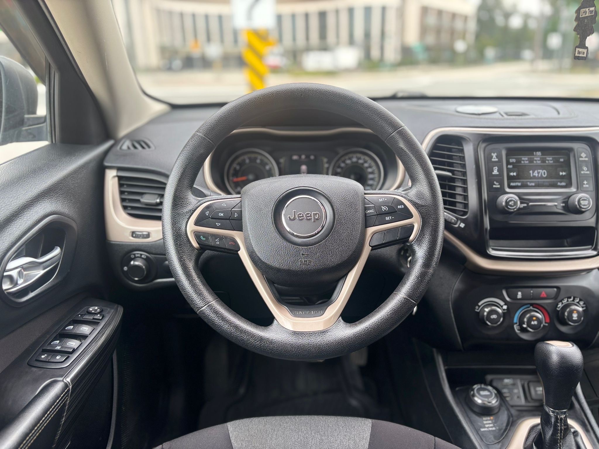 /canwestautoinc/2015-Jeep-Cherokee-8005205382767209.jpg