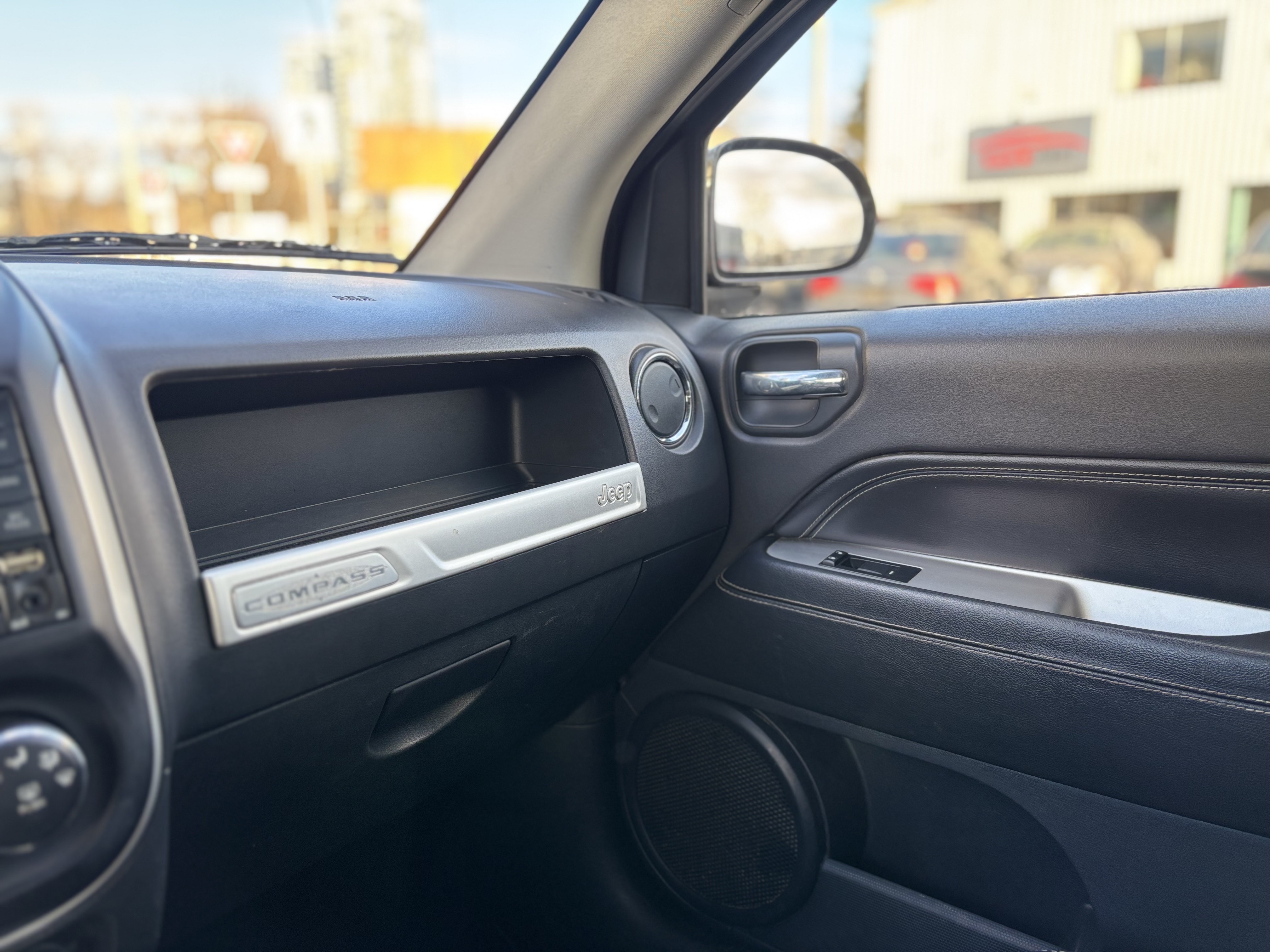 /canwestautoinc/2015-Jeep-Compass-06907121065944244.jpg