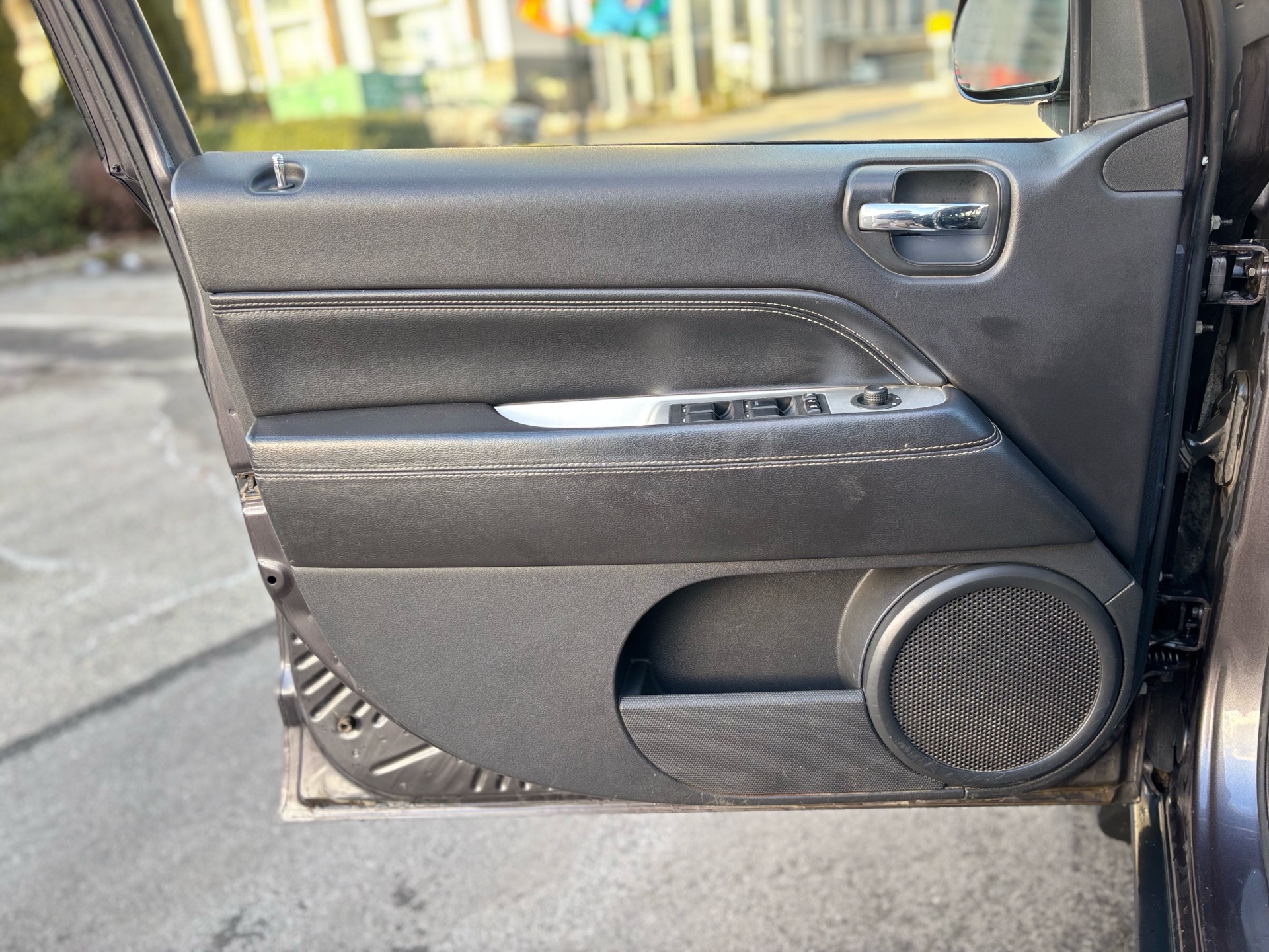 /canwestautoinc/2015-Jeep-Compass-5428779724025983.jpg