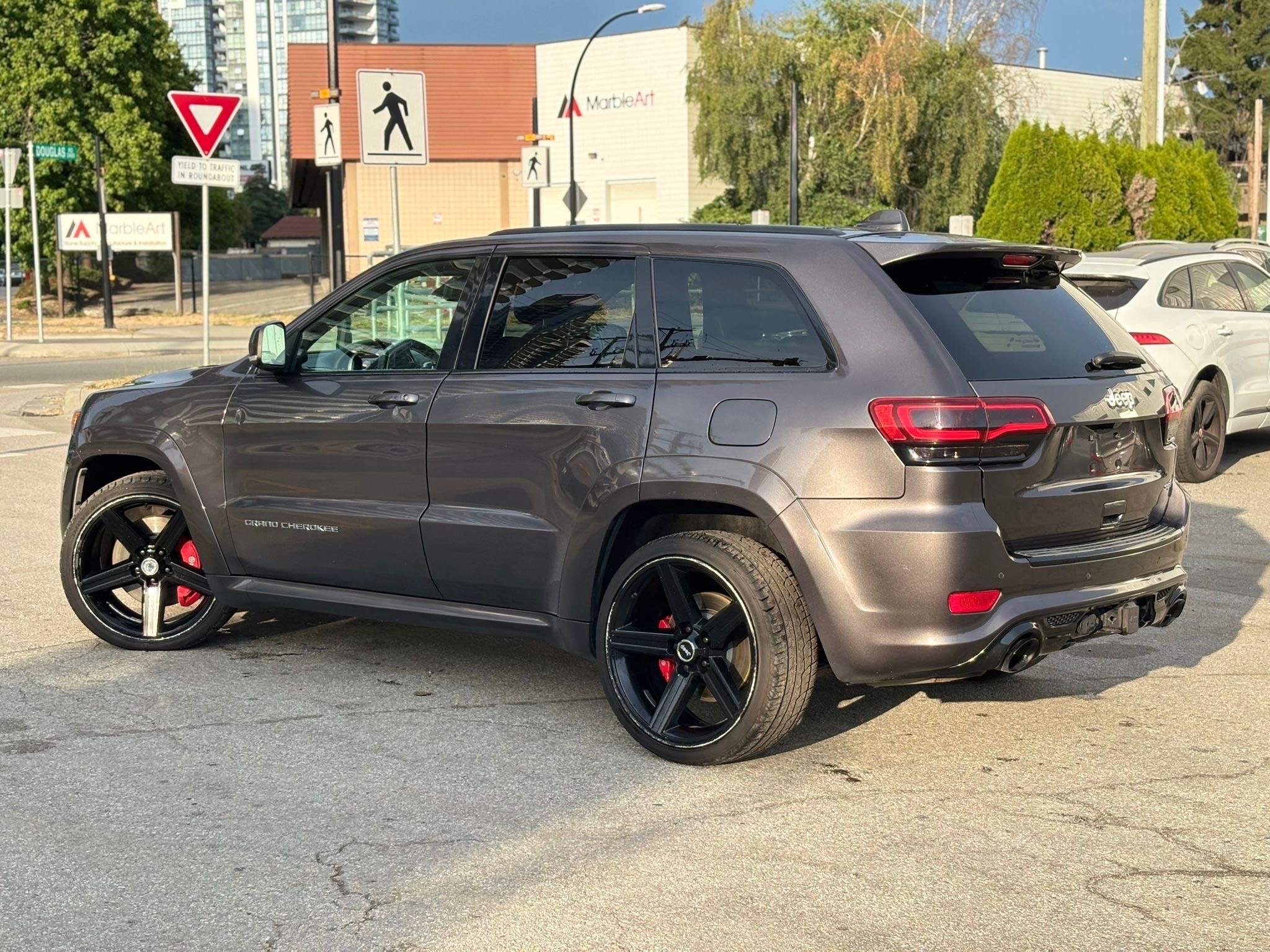 /canwestautoinc/2015-Jeep-GrandCherokee-006520762190492135.jpg