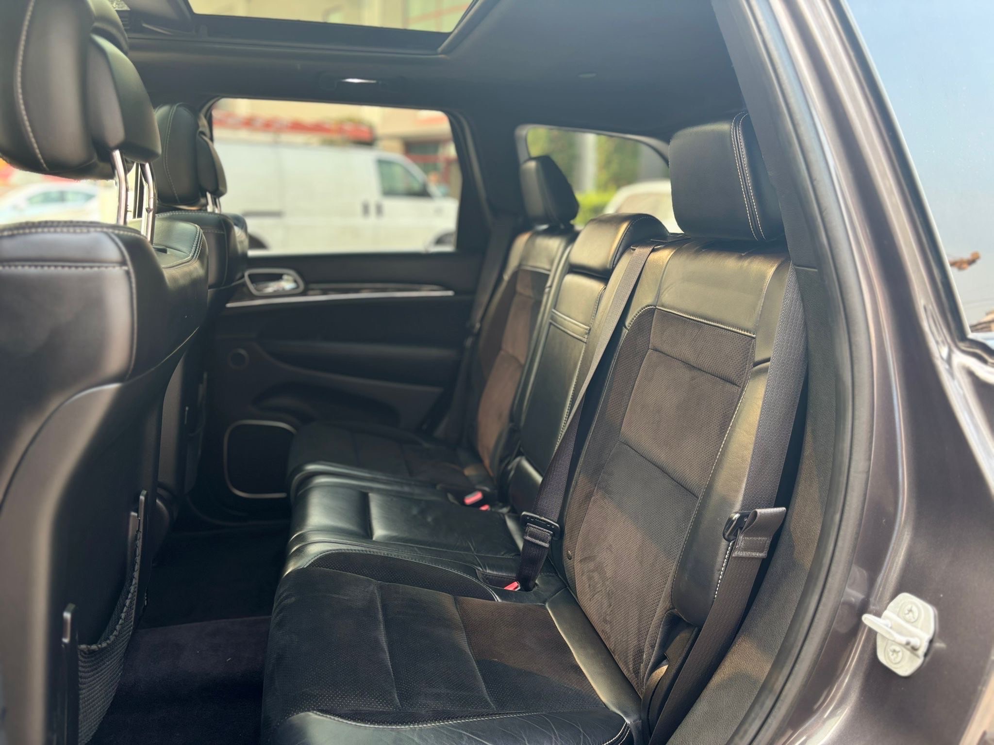 /canwestautoinc/2015-Jeep-GrandCherokee-02096163817254837.jpg