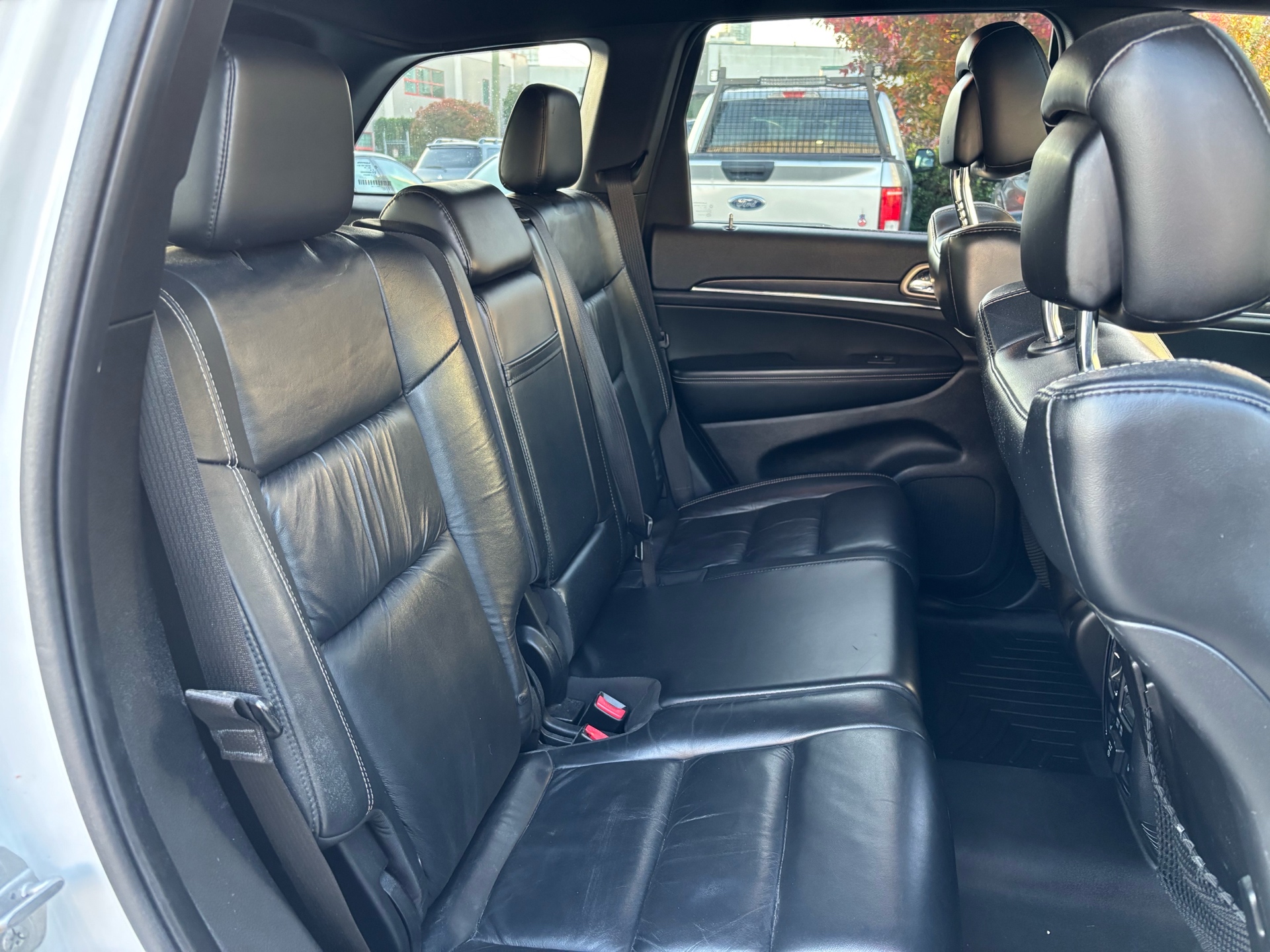 /canwestautoinc/2015-Jeep-GrandCherokee-3952226873367304.jpg