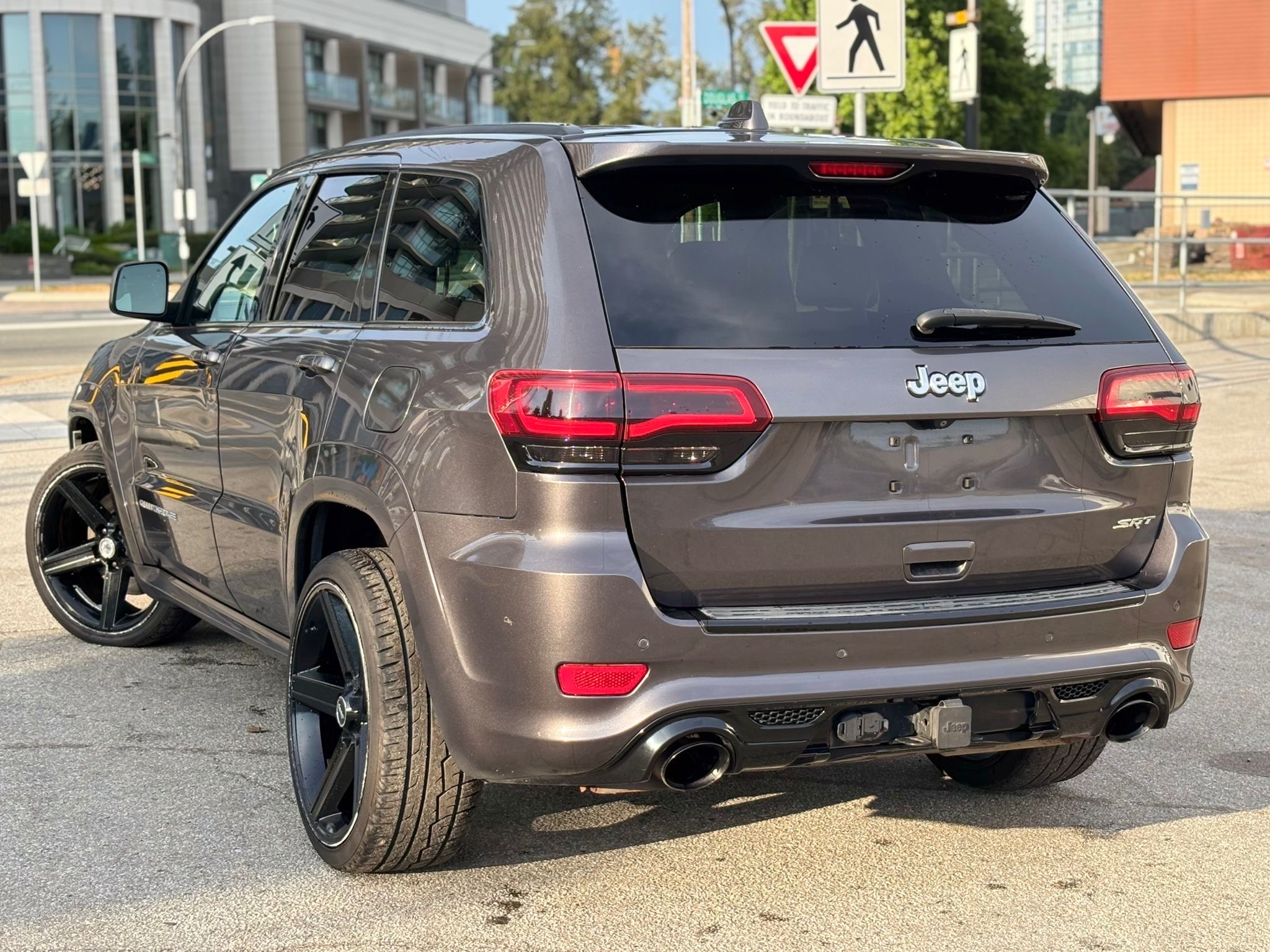 /canwestautoinc/2015-Jeep-GrandCherokee-4548268147357897.jpg