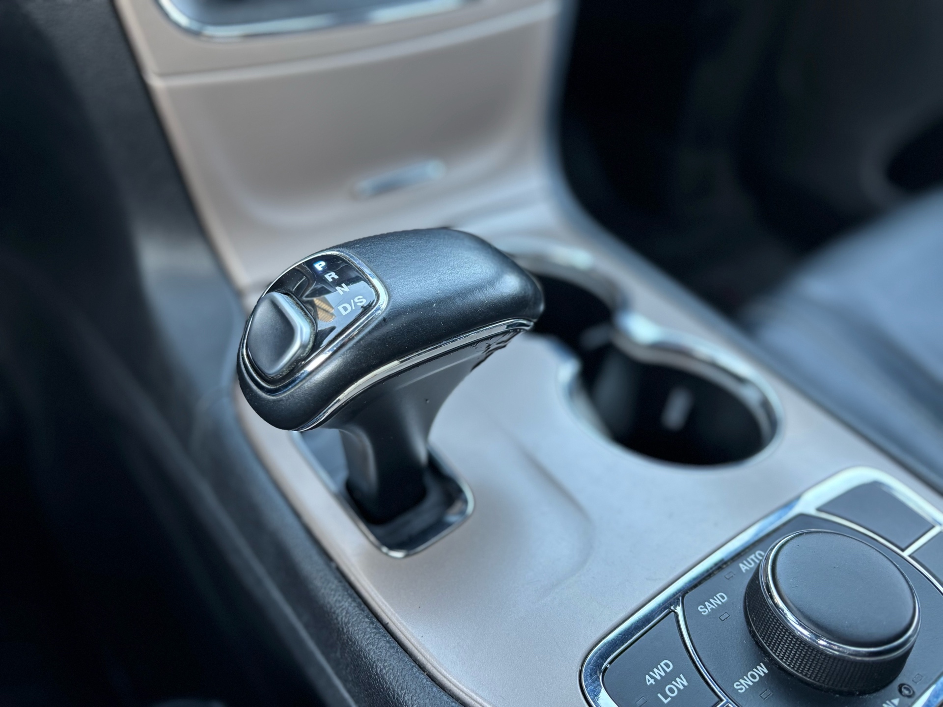 /canwestautoinc/2015-Jeep-GrandCherokee-7850387378184196.jpg