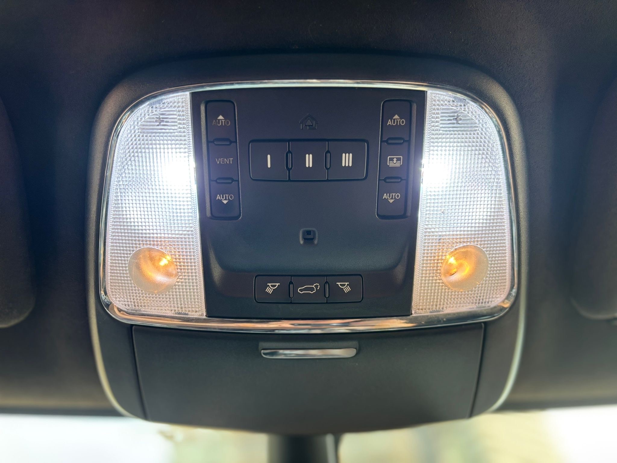 /canwestautoinc/2015-Jeep-GrandCherokee-8134126898715581.jpg