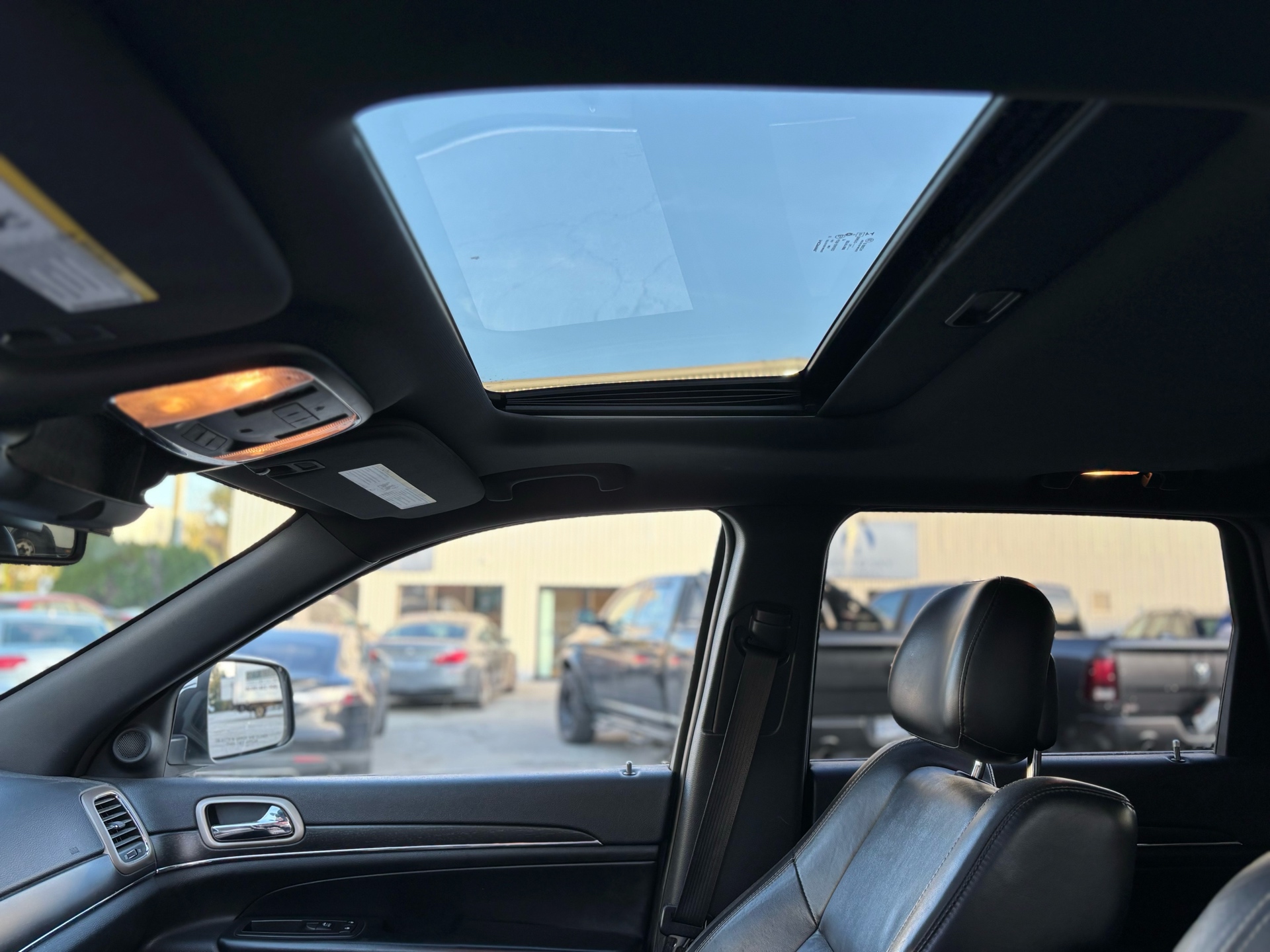 /canwestautoinc/2015-Jeep-GrandCherokee-9734501678741077.jpg