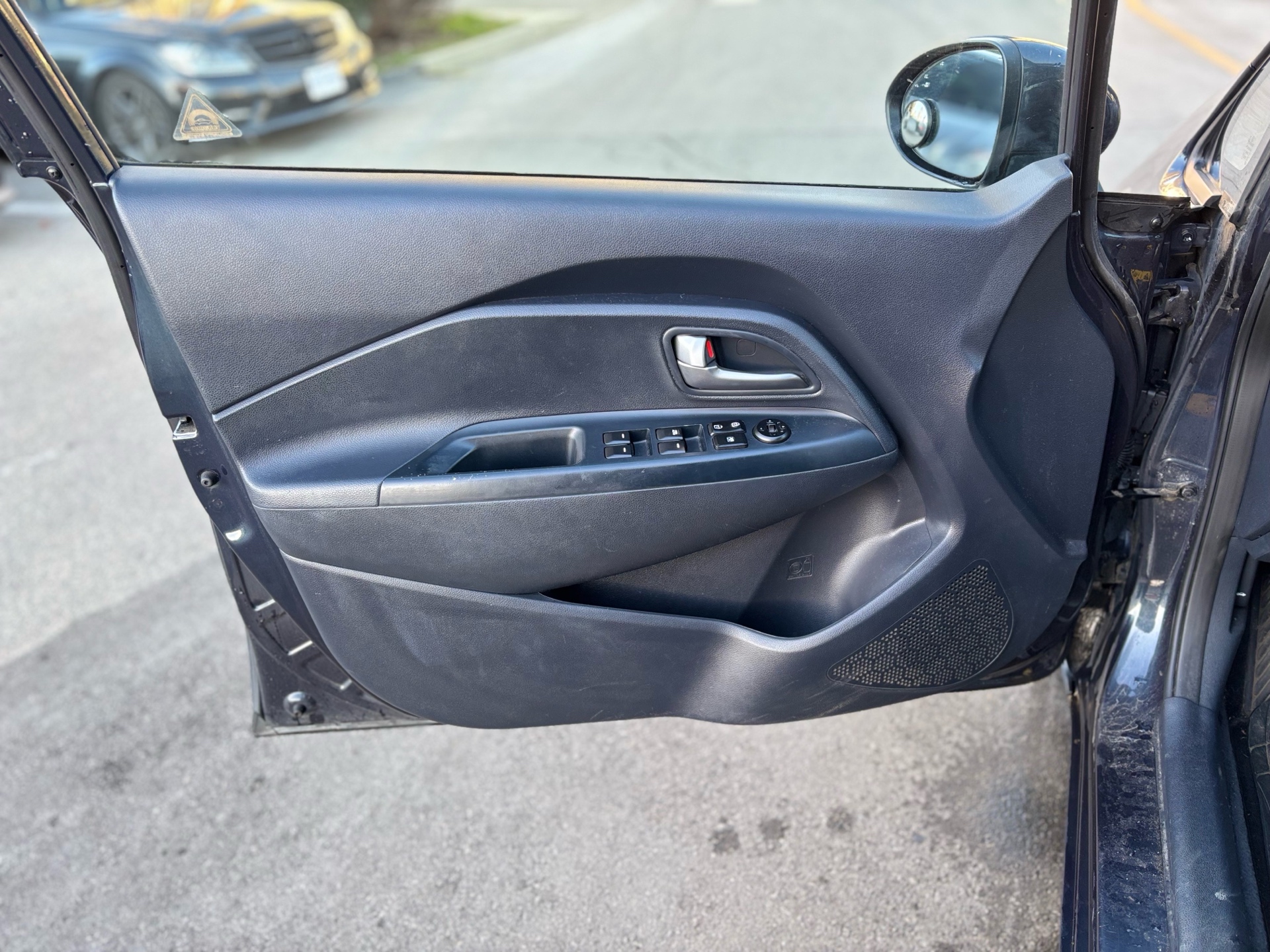 /canwestautoinc/2015-Kia-Rio-25528428443988704.jpg