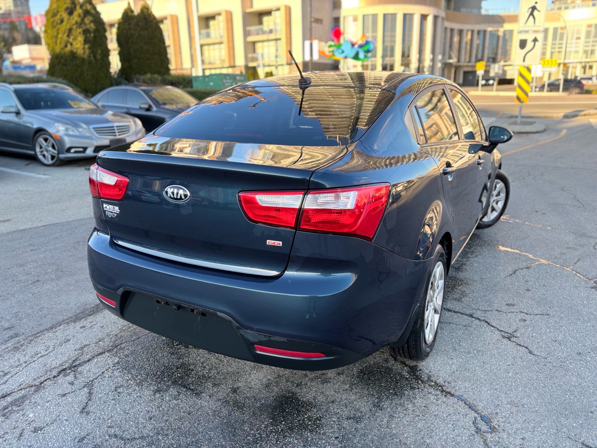 /canwestautoinc/2015-Kia-Rio-282591590830803.jpg