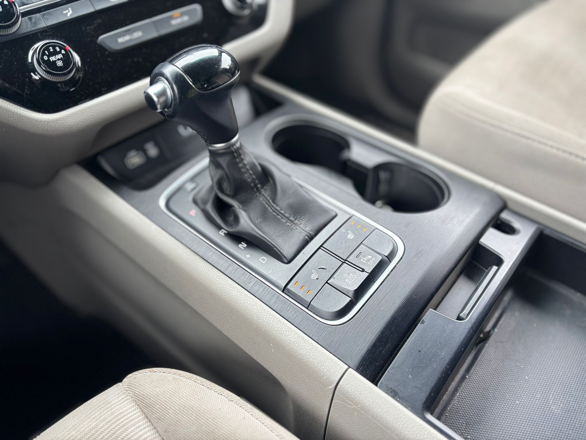 /canwestautoinc/2015-Kia-Sedona-00036341167951237097.jpg