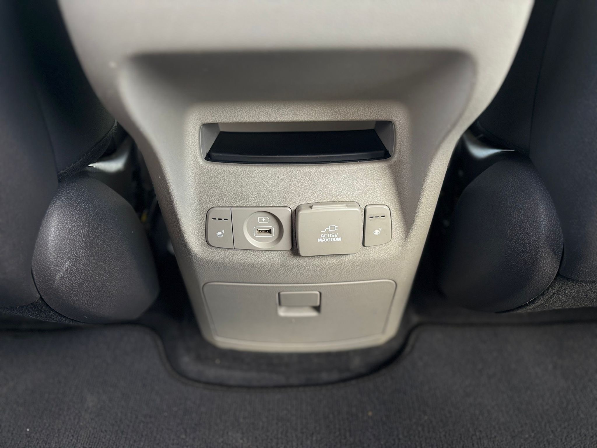 /canwestautoinc/2015-Kia-Sedona-27133143283308225.jpg