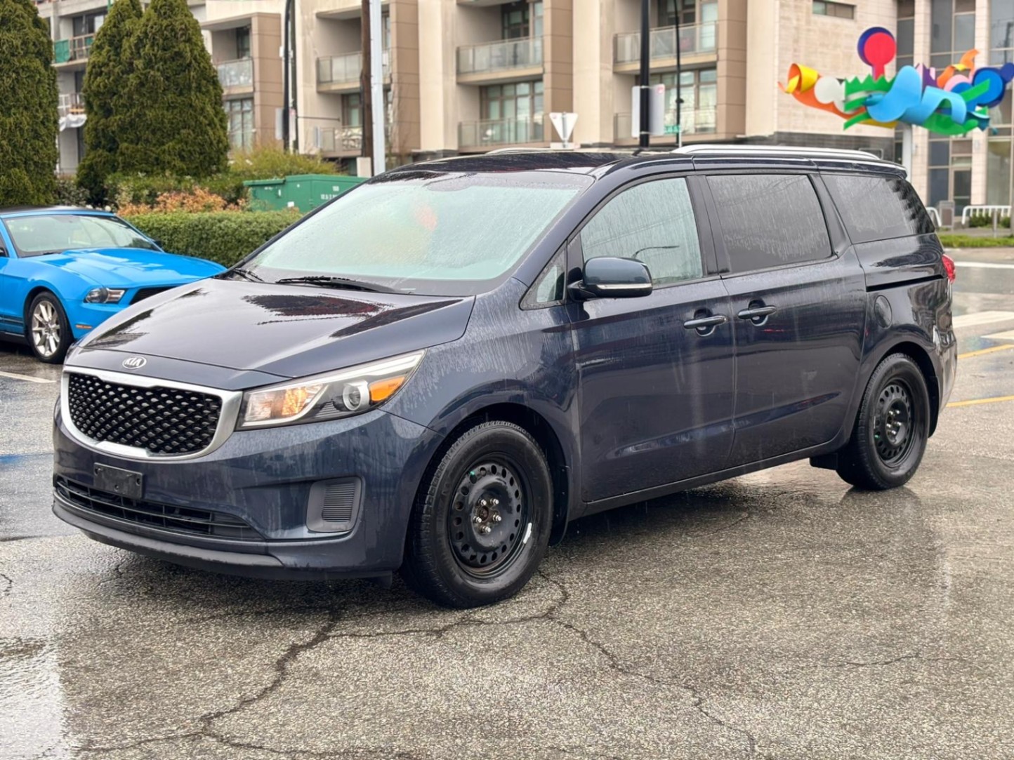 /canwestautoinc/2015-Kia-Sedona-4162589529873508.jpg