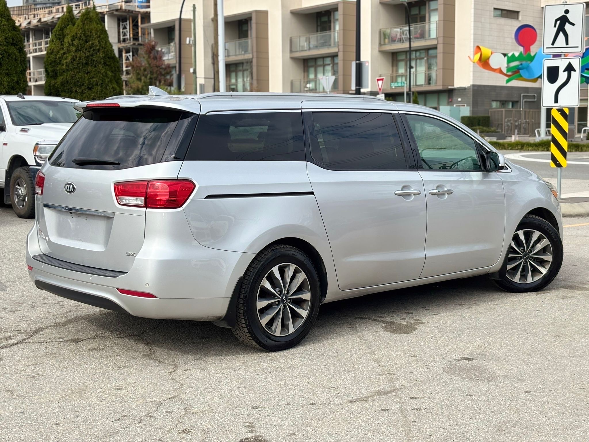 /canwestautoinc/2015-Kia-Sedona-9716844557865696.jpg