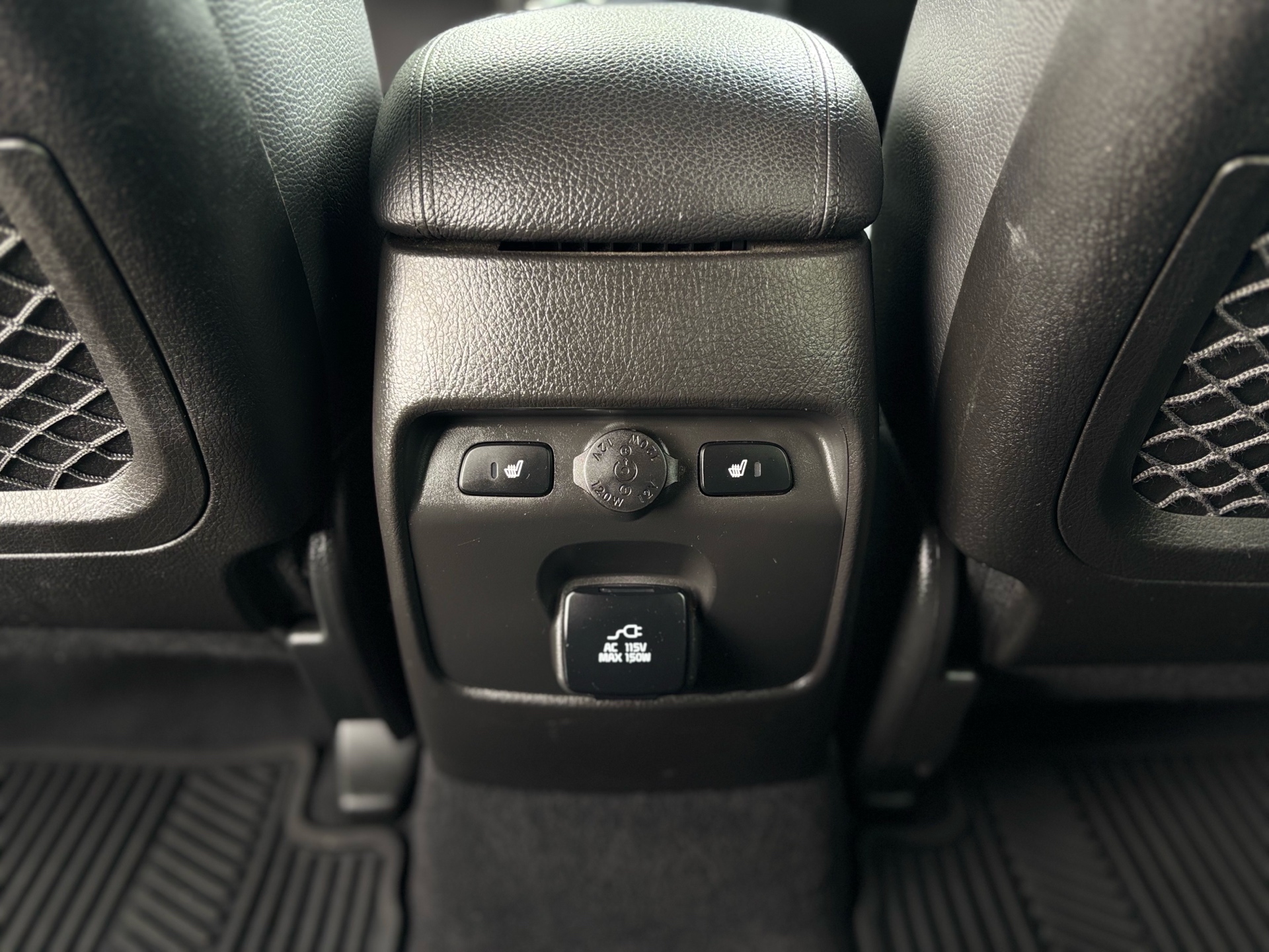 /canwestautoinc/2015-Kia-Sorento-28200956405135447.jpg