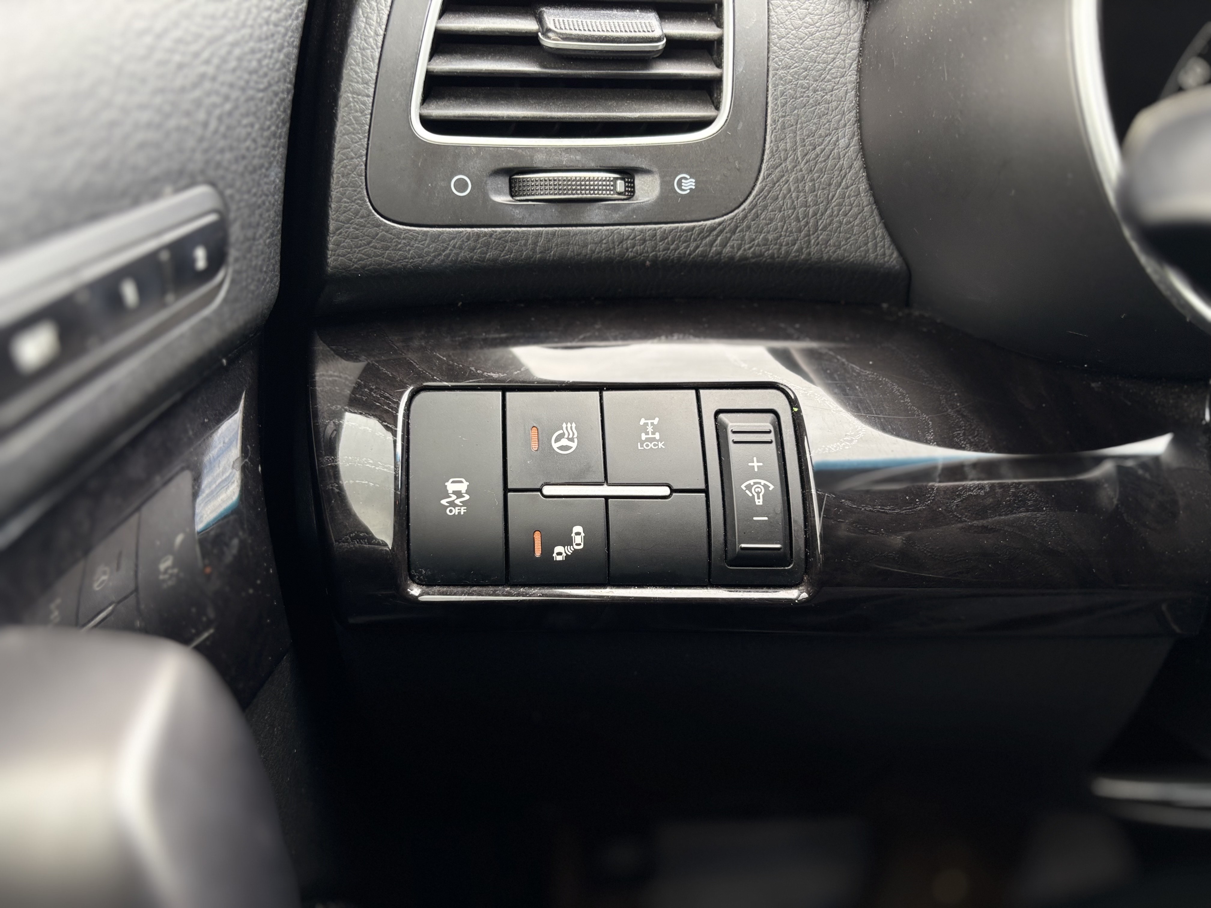/canwestautoinc/2015-Kia-Sorento-6572467285472763.jpg