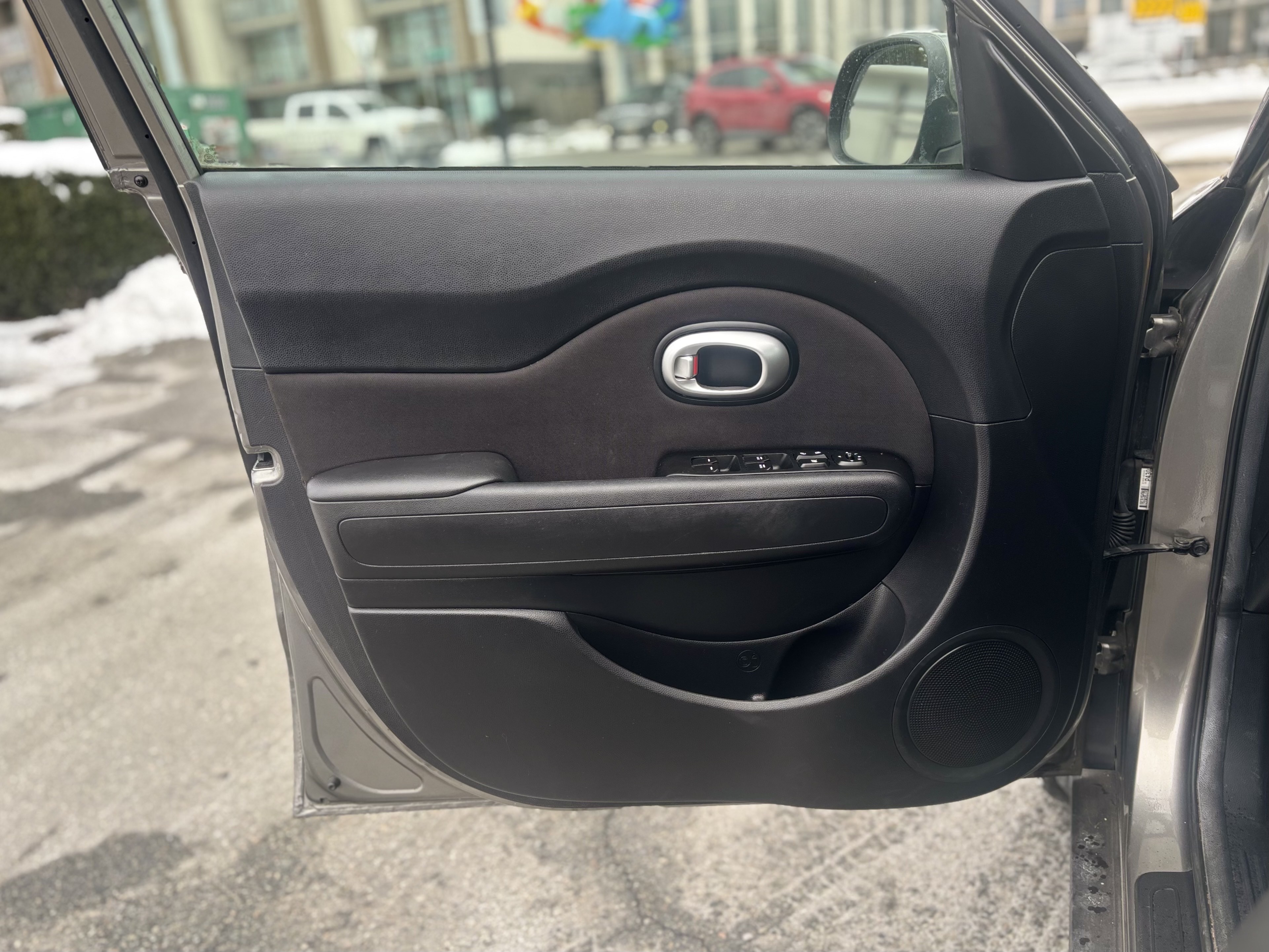 /canwestautoinc/2015-Kia-Soul-8226719665565969.jpg