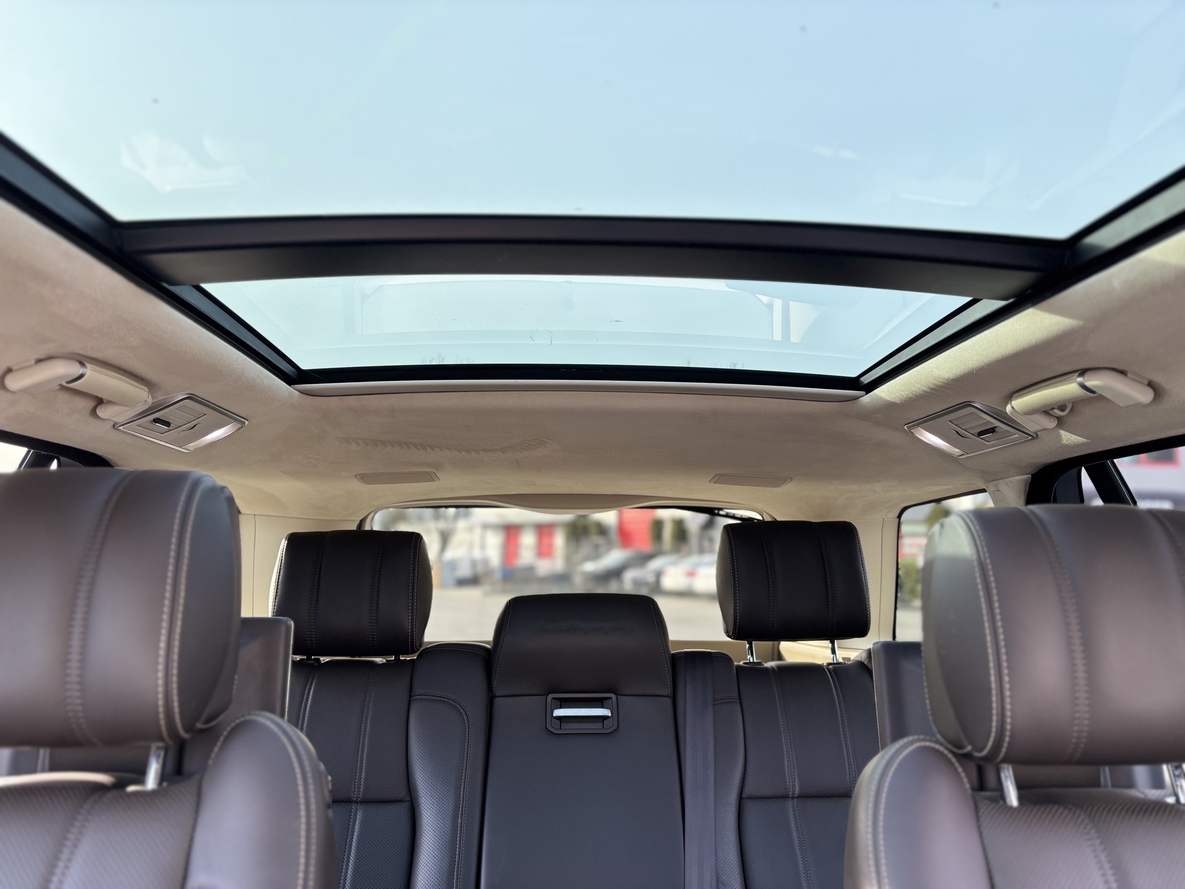 /canwestautoinc/2015-LandRover-RangeRover-18443173698377158.jpg