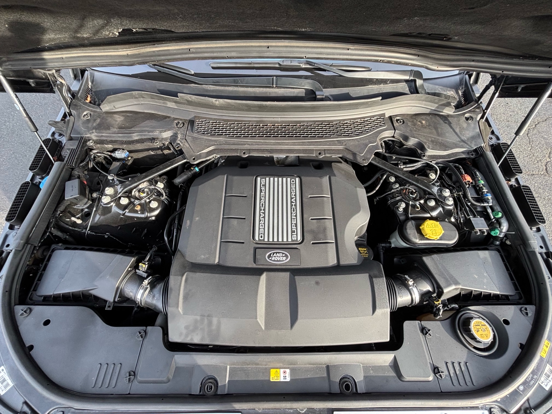 /canwestautoinc/2015-LandRover-RangeRover-7612928601923832.jpg