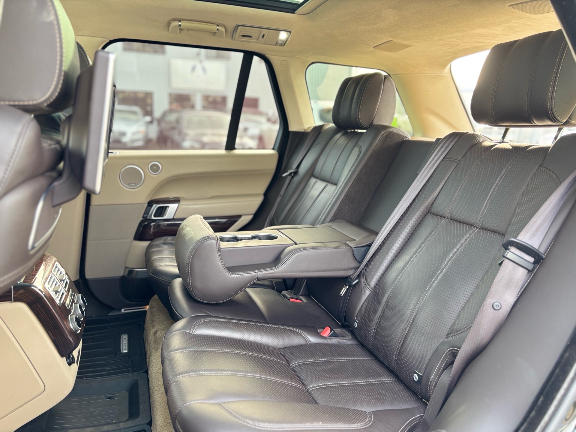 /canwestautoinc/2015-LandRover-RangeRover-7861612619126057.jpg
