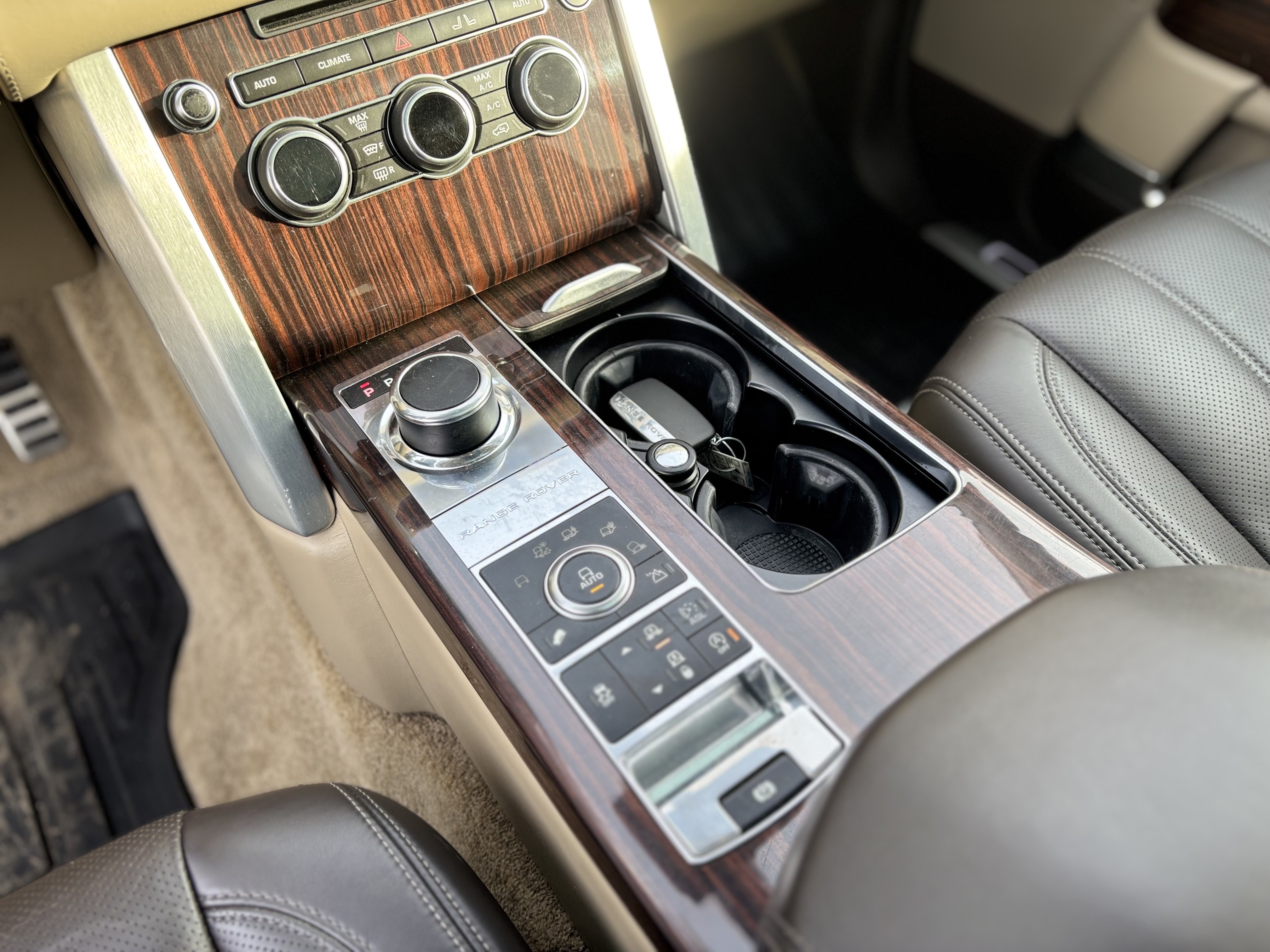 /canwestautoinc/2015-LandRover-RangeRover-9915475201503317.jpg