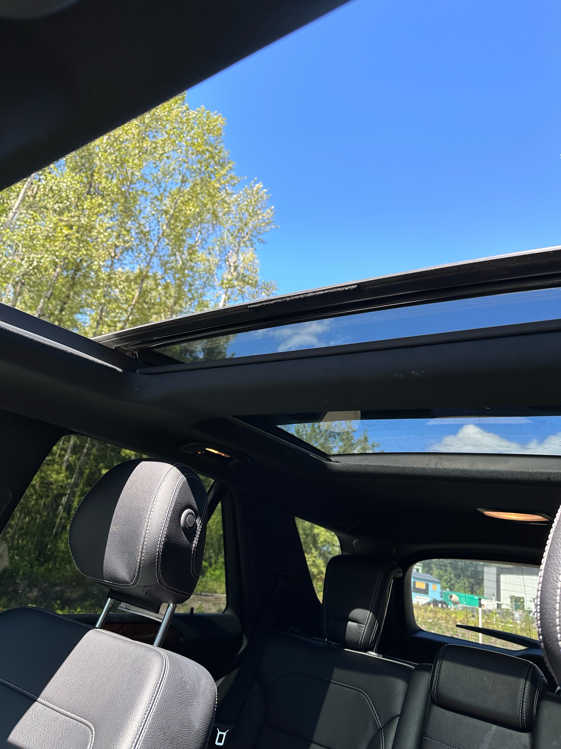 /canwestautoinc/2015-Mercedes-Benz-M-Class-48085790451234733.jpg