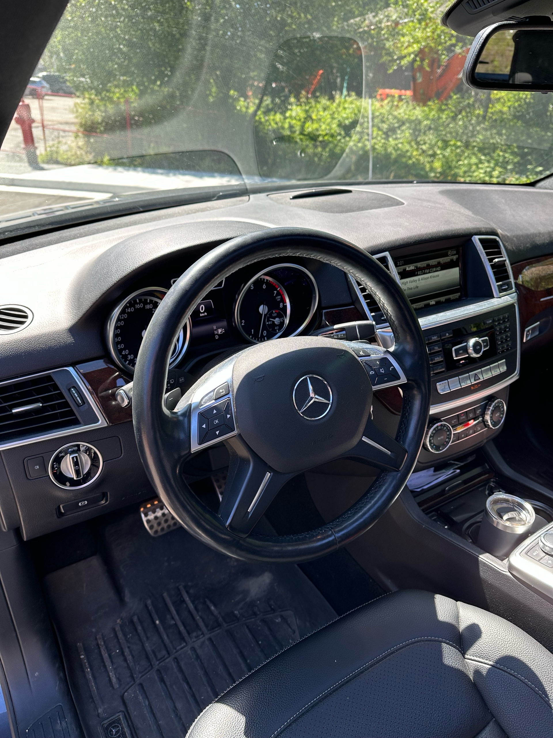 /canwestautoinc/2015-Mercedes-Benz-M-Class-9240242375027989.jpg