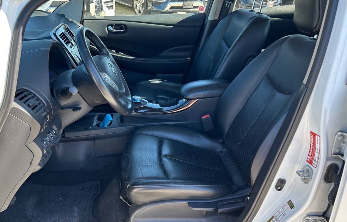 /canwestautoinc/2015-Nissan-LEAF-45786104893342716.jpg