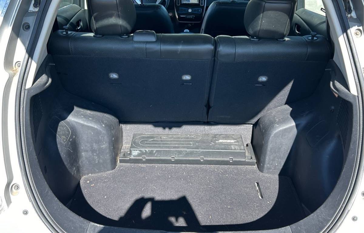 /canwestautoinc/2015-Nissan-LEAF-5733447155373594.jpg