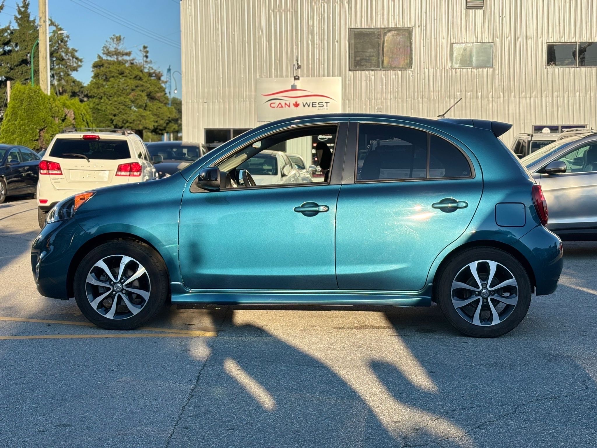 /canwestautoinc/2015-Nissan-Micra-3982583198077847.jpg