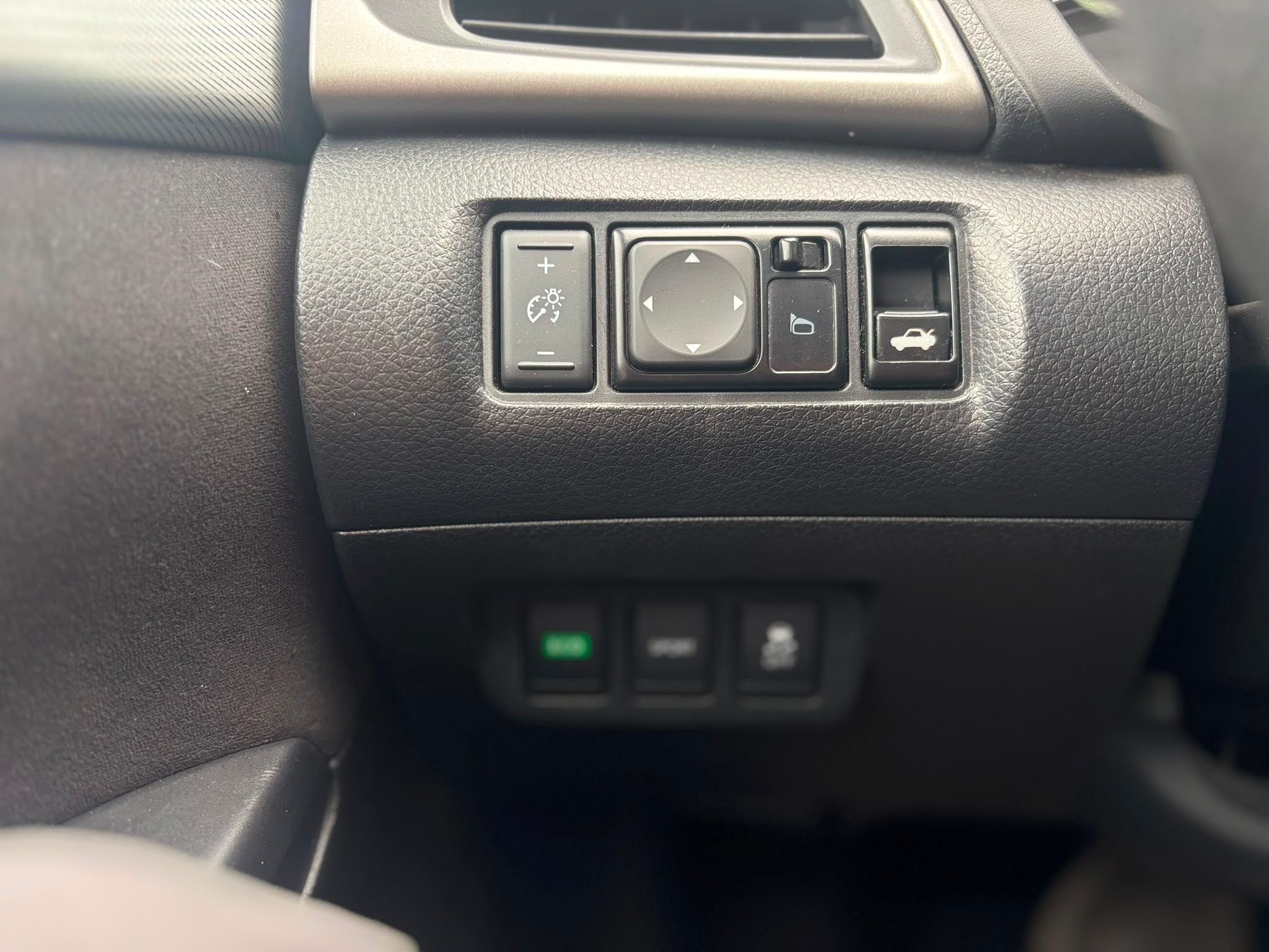 /canwestautoinc/2015-Nissan-Sentra-007440453371892364.jpg
