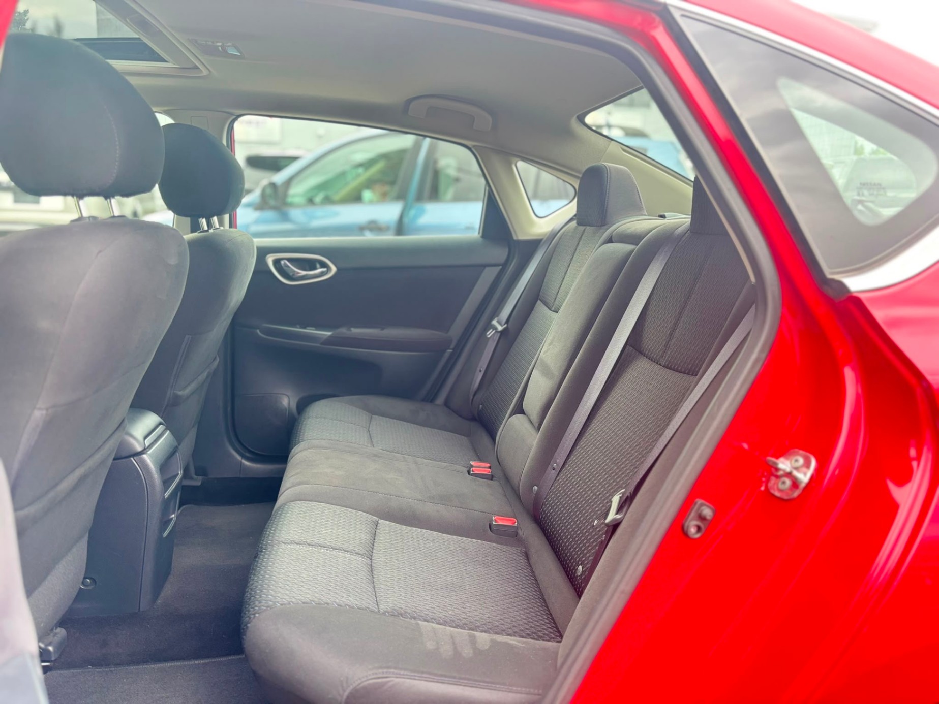 /canwestautoinc/2015-Nissan-Sentra-12255268785468054.jpg