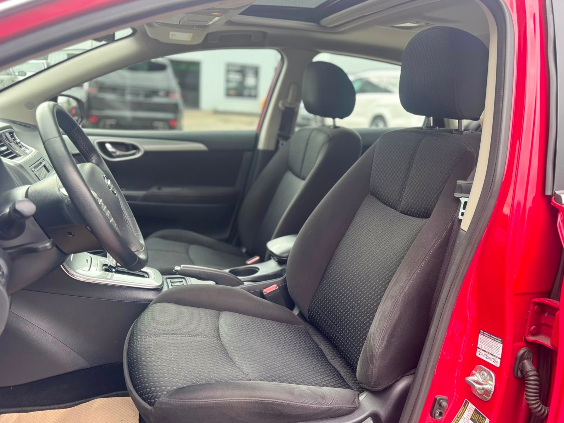 /canwestautoinc/2015-Nissan-Sentra-47416227093655383.jpg