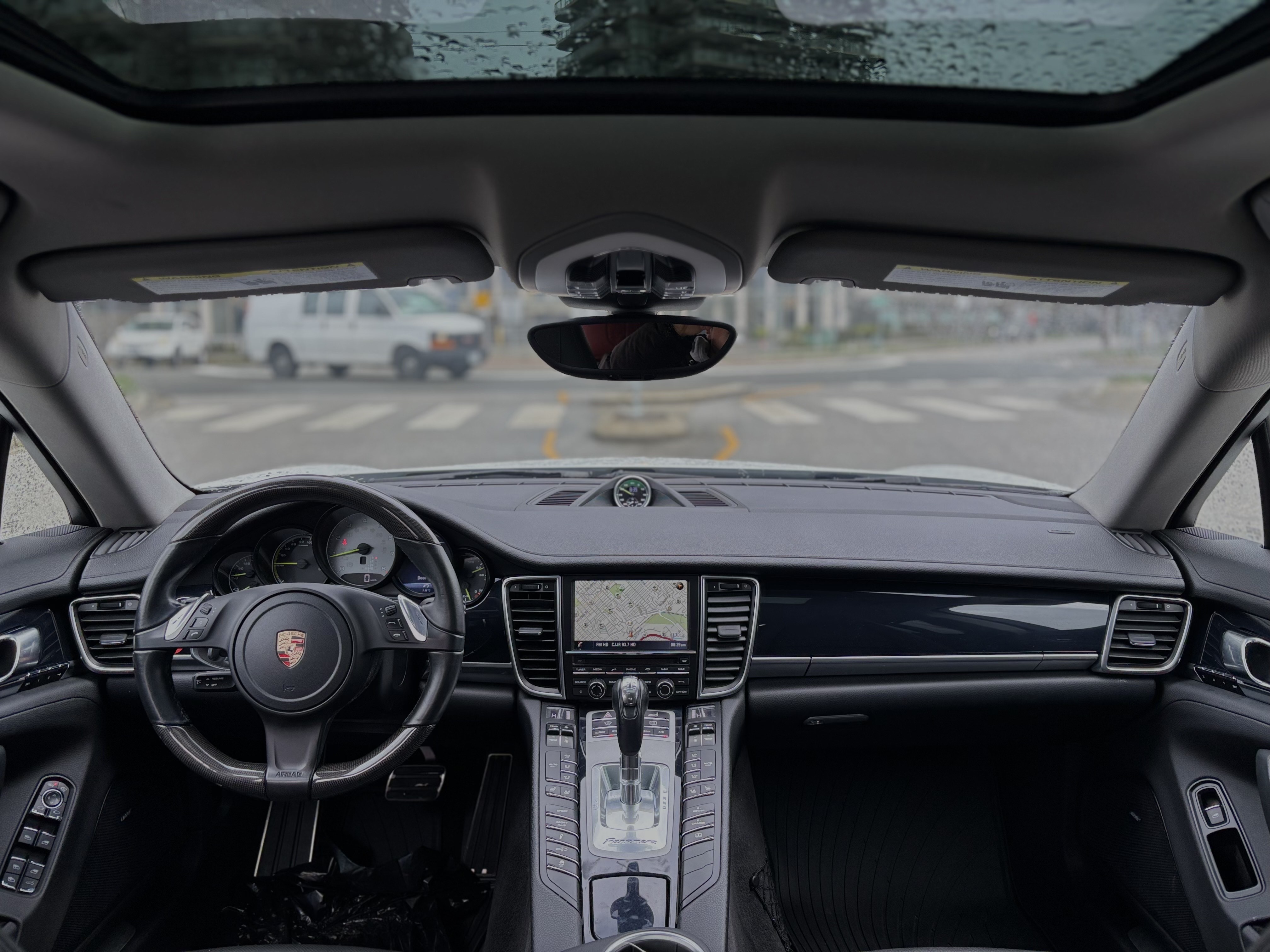 /canwestautoinc/2015-Porsche-Panamera-09527805431452374.jpg