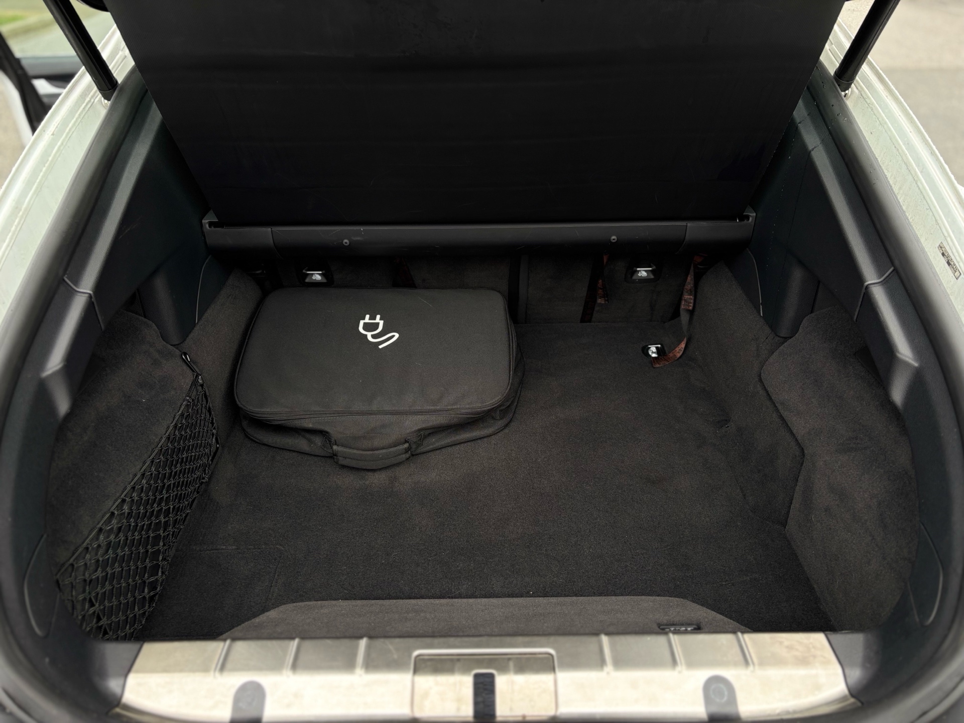/canwestautoinc/2015-Porsche-Panamera-4230844109547771.jpg