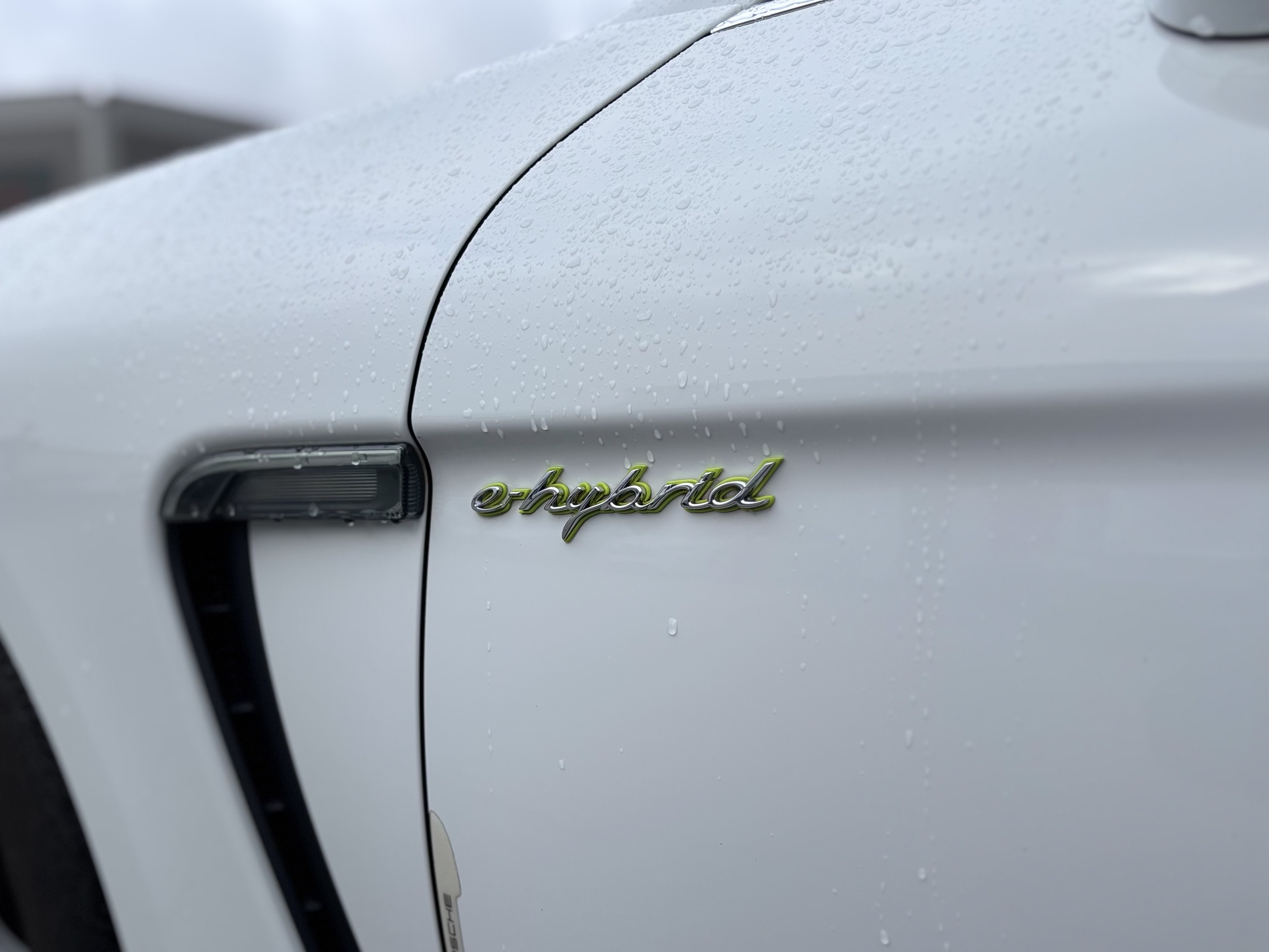 /canwestautoinc/2015-Porsche-Panamera-624789210196208.jpg