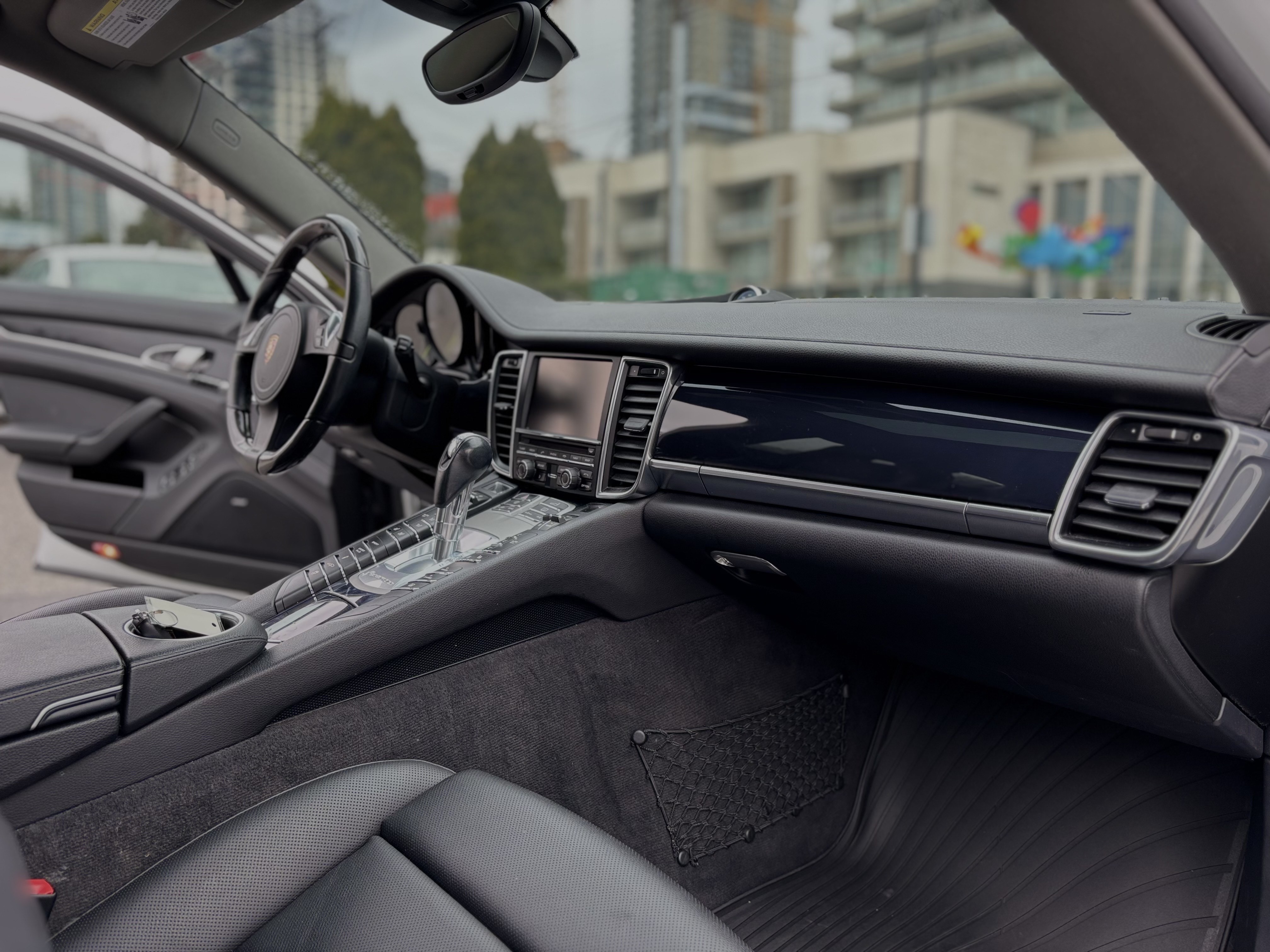 /canwestautoinc/2015-Porsche-Panamera-6559489439799717.jpg