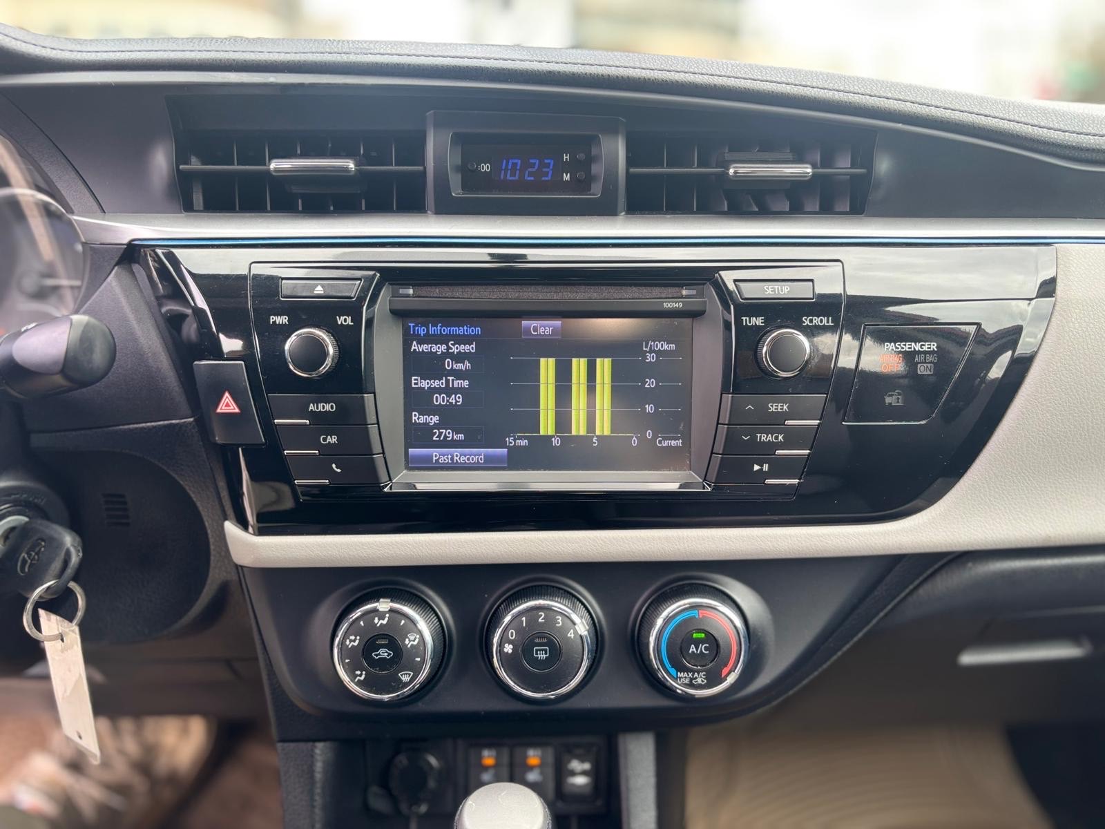 /canwestautoinc/2015-Toyota-Corolla-44827287652251524.jpg