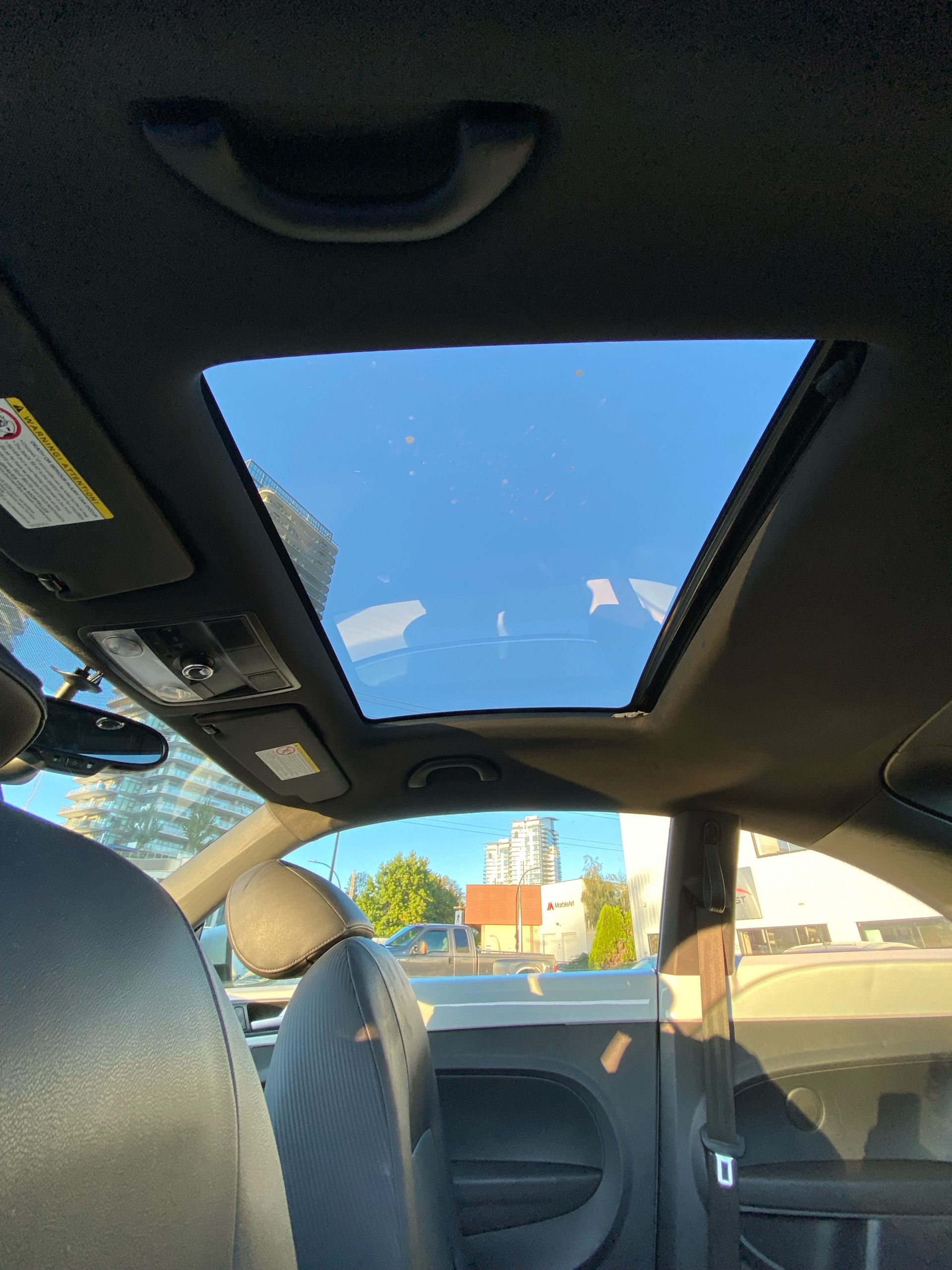 /canwestautoinc/2015-Volkswagen-Beetle-758151652518829.jpg