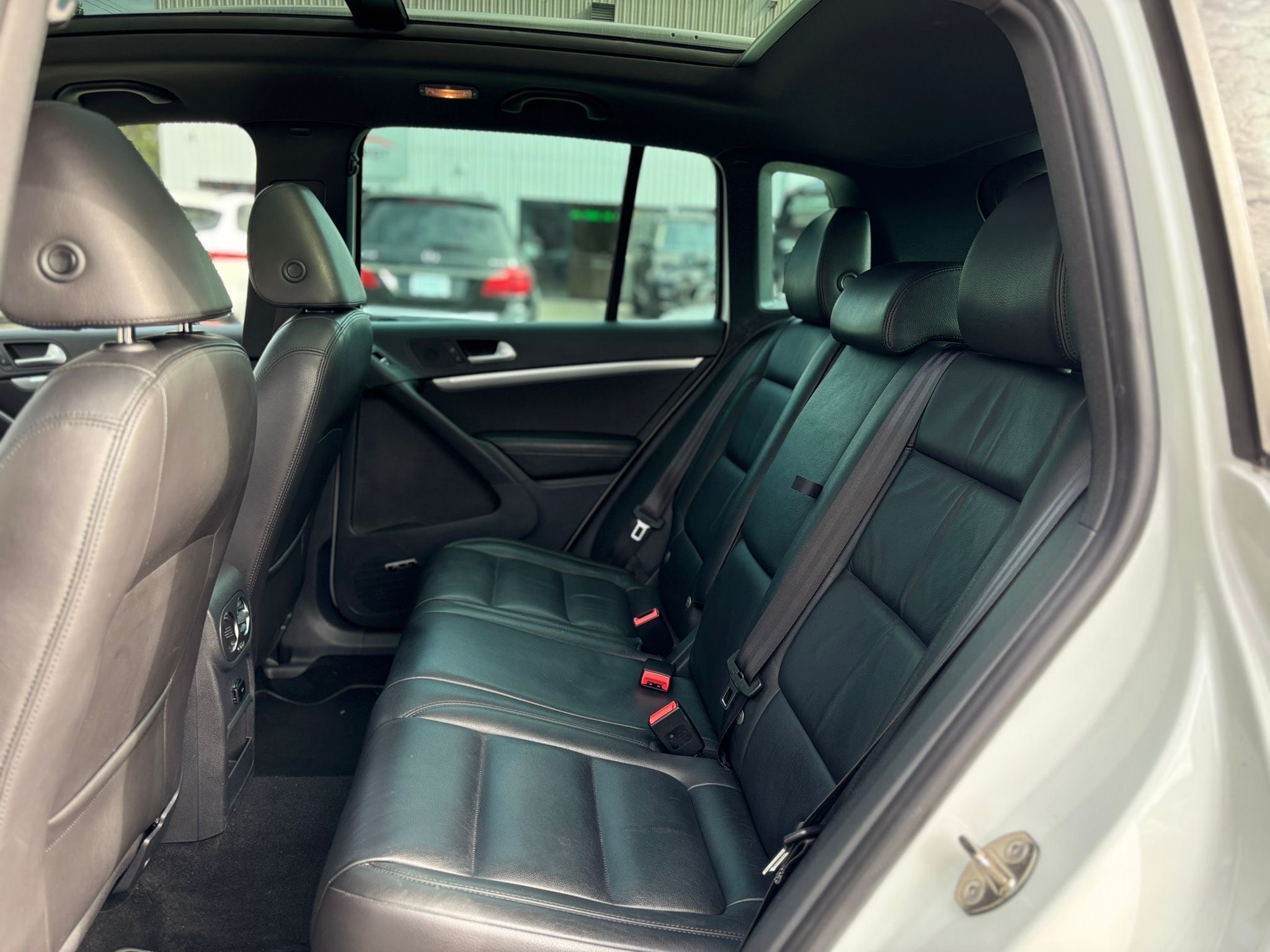 /canwestautoinc/2015-Volkswagen-Tiguan-5380707979116433.jpg