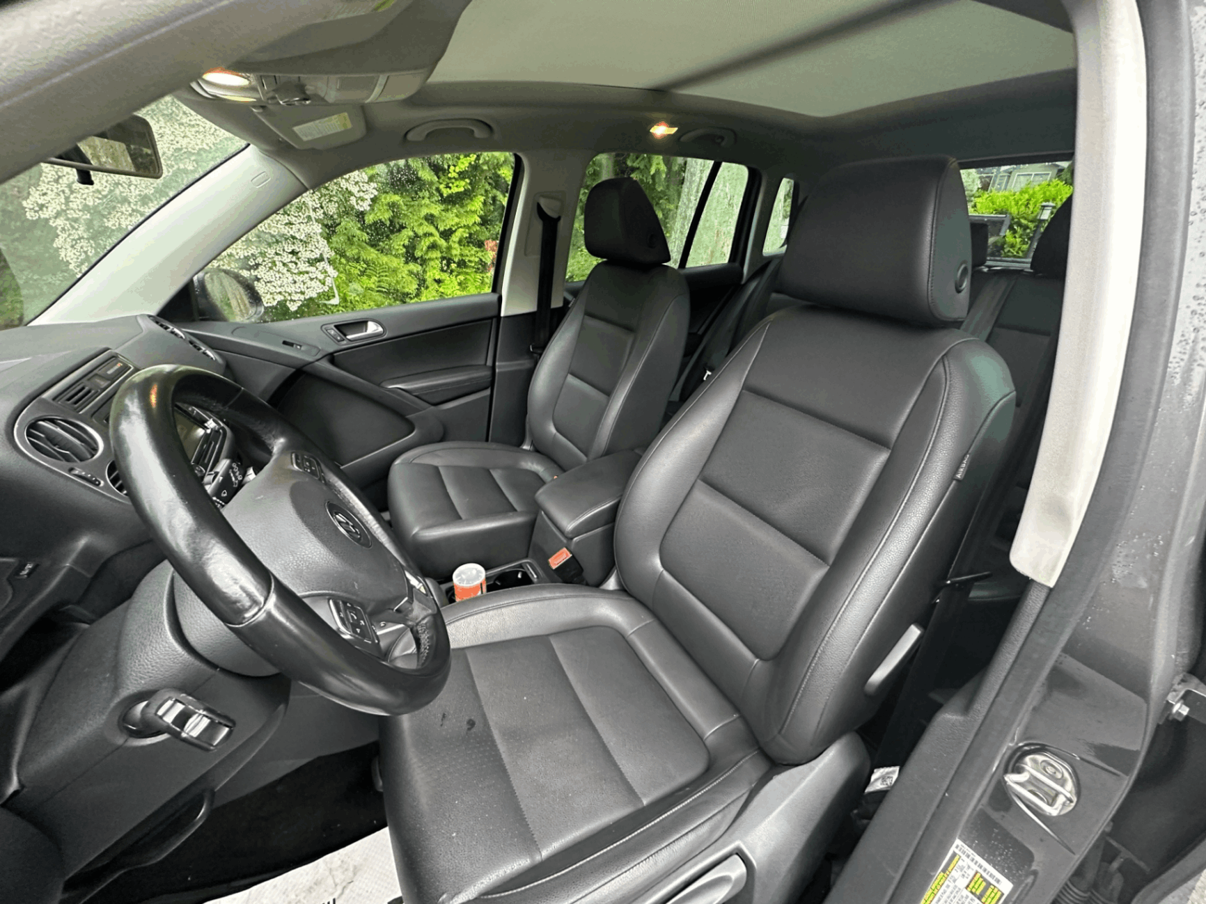 /canwestautoinc/2015-Volkswagen-Tiguan-5983729803861846.jpg