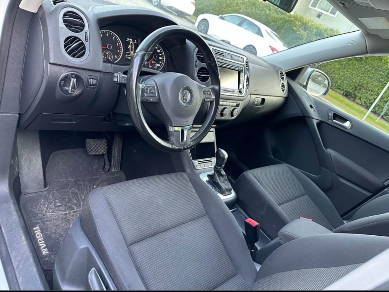 /canwestautoinc/2015-Volkswagen-Tiguan-704382203072595.jpg